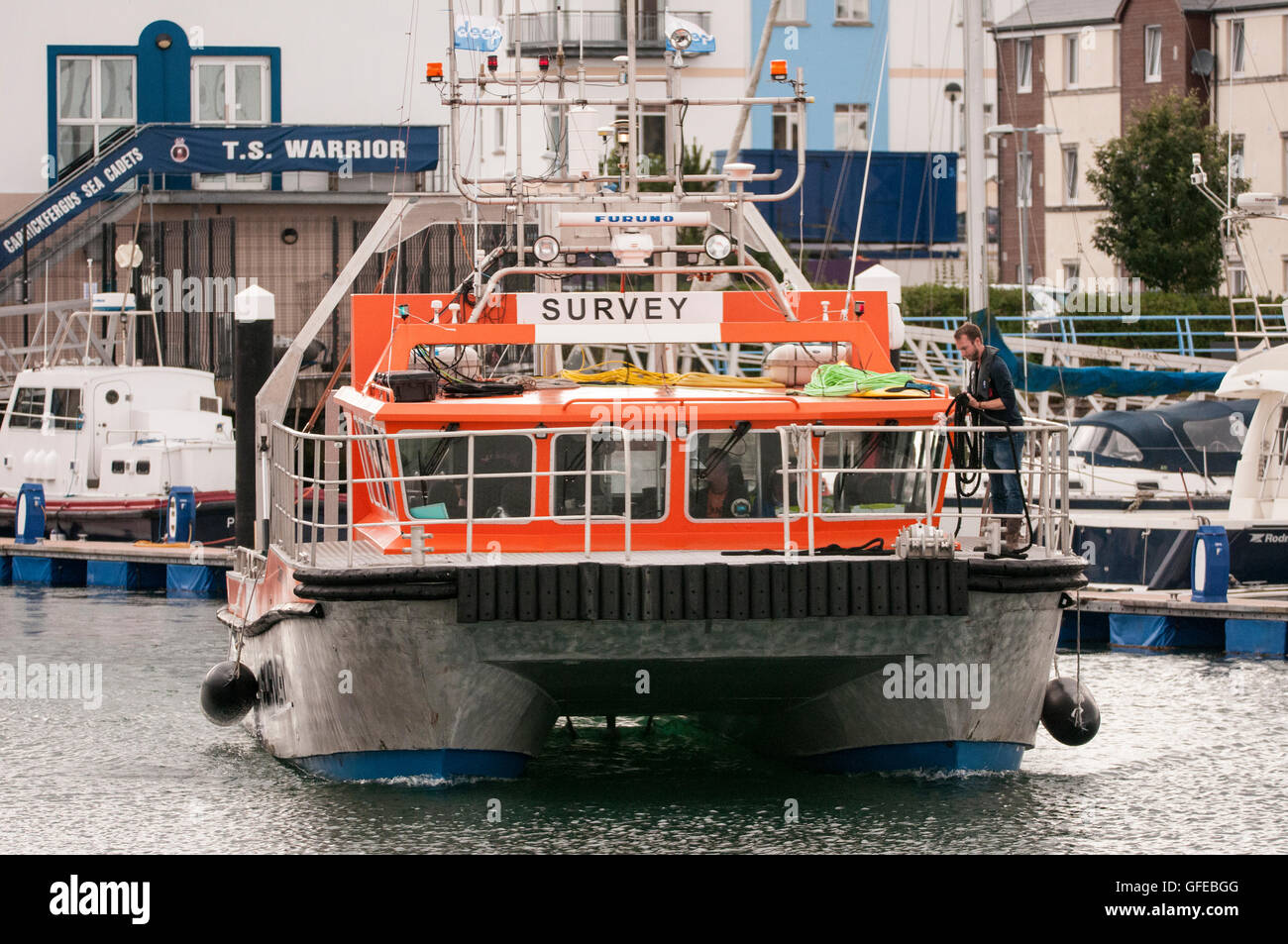 Tiefen Volans Vermessungsschiff im Hafen von Carrickfergus. Stockfoto