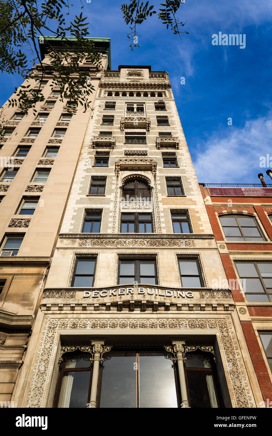 Die Decker-Gebäude mit seiner komplizierten Terrakotta-Fassade, Union Square, Manhattan, New York City Stockfoto
