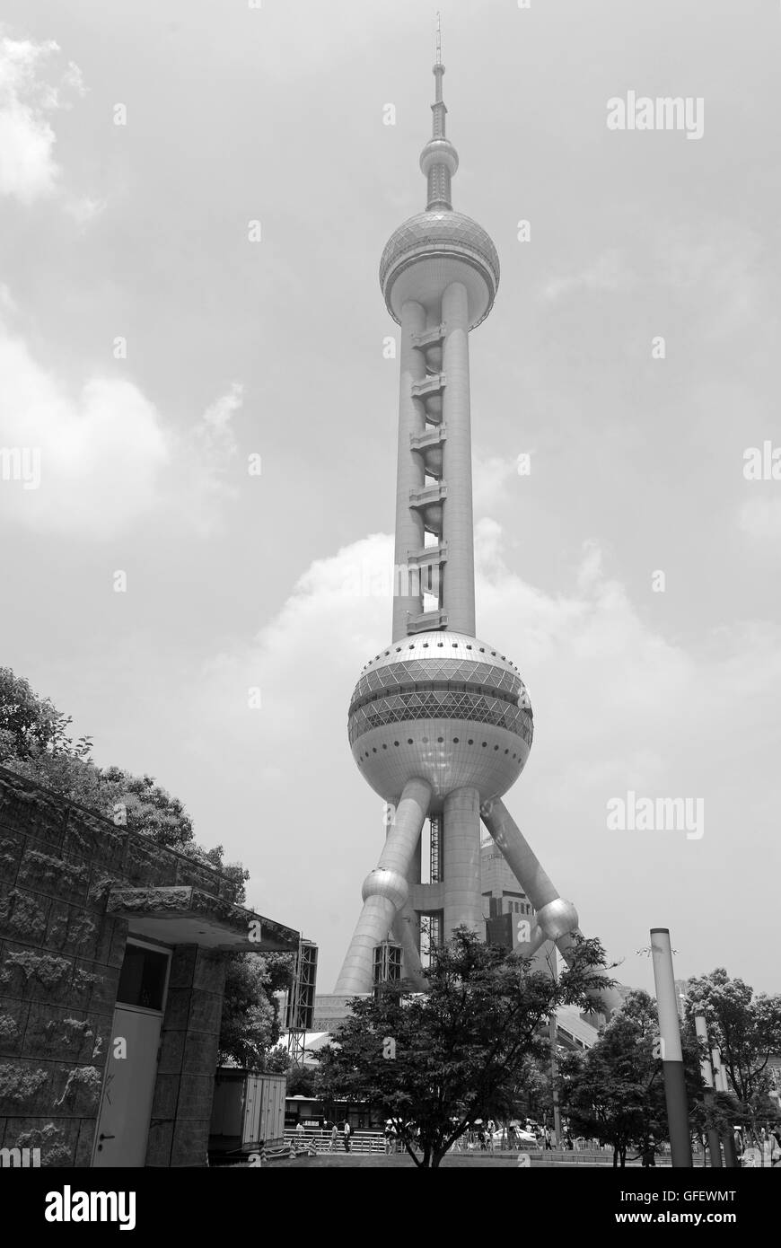 Oriental Pearl Tower in Pudong District ist ein Fernsehturm, Shanghai, China Stockfoto