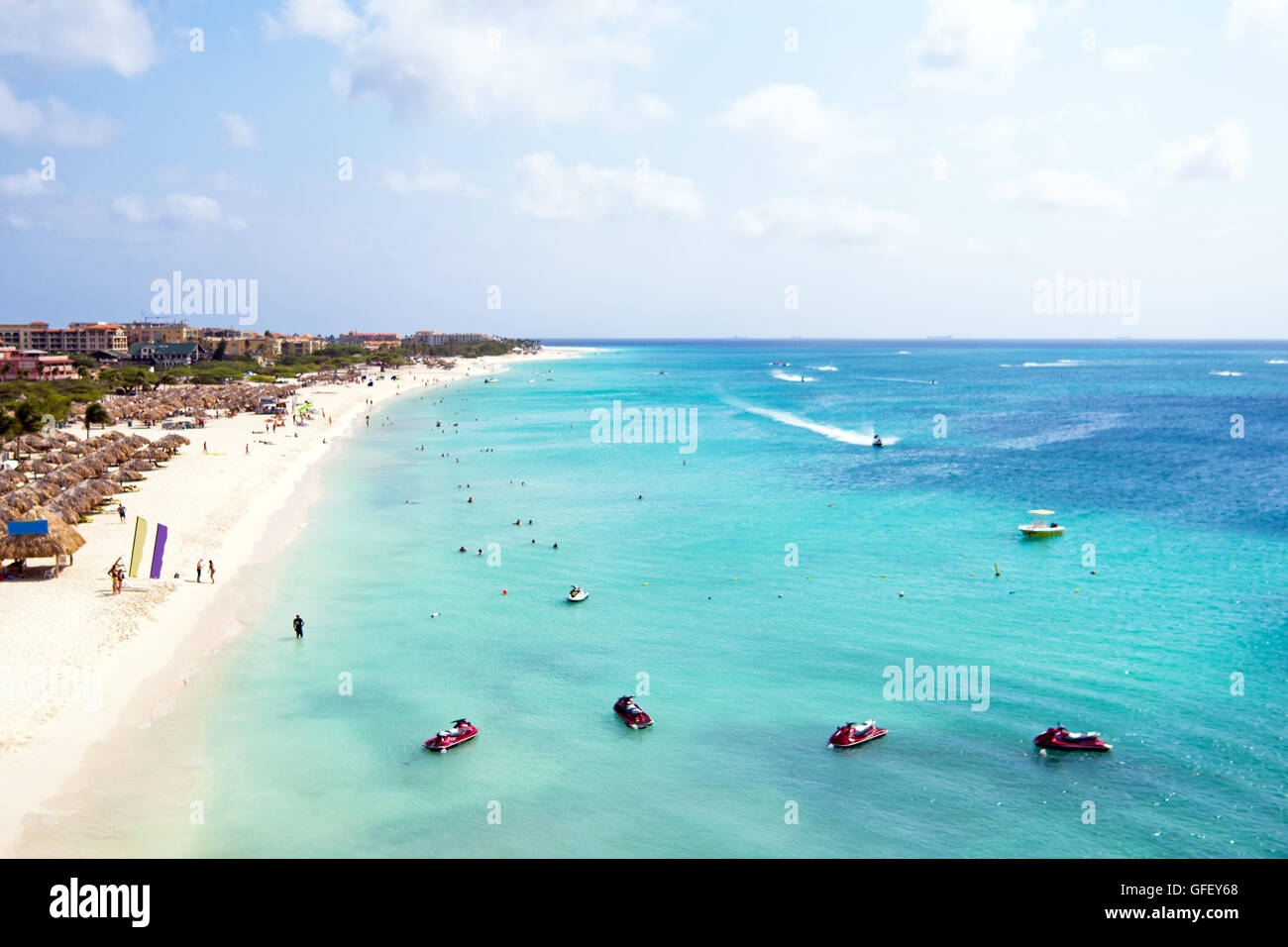 Luftaufnahmen von Eagle Beach auf der Insel Aruba in der Karibik Stockfoto