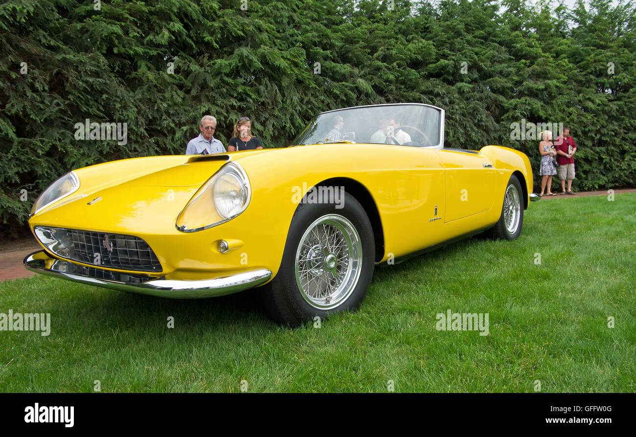 1959 Ferrari 250GT Cabriolet steht auf dem Display im Eleganz bei Hershey am 16. Juni 2013. "Nur zur redaktionellen Verwendung" Stockfoto