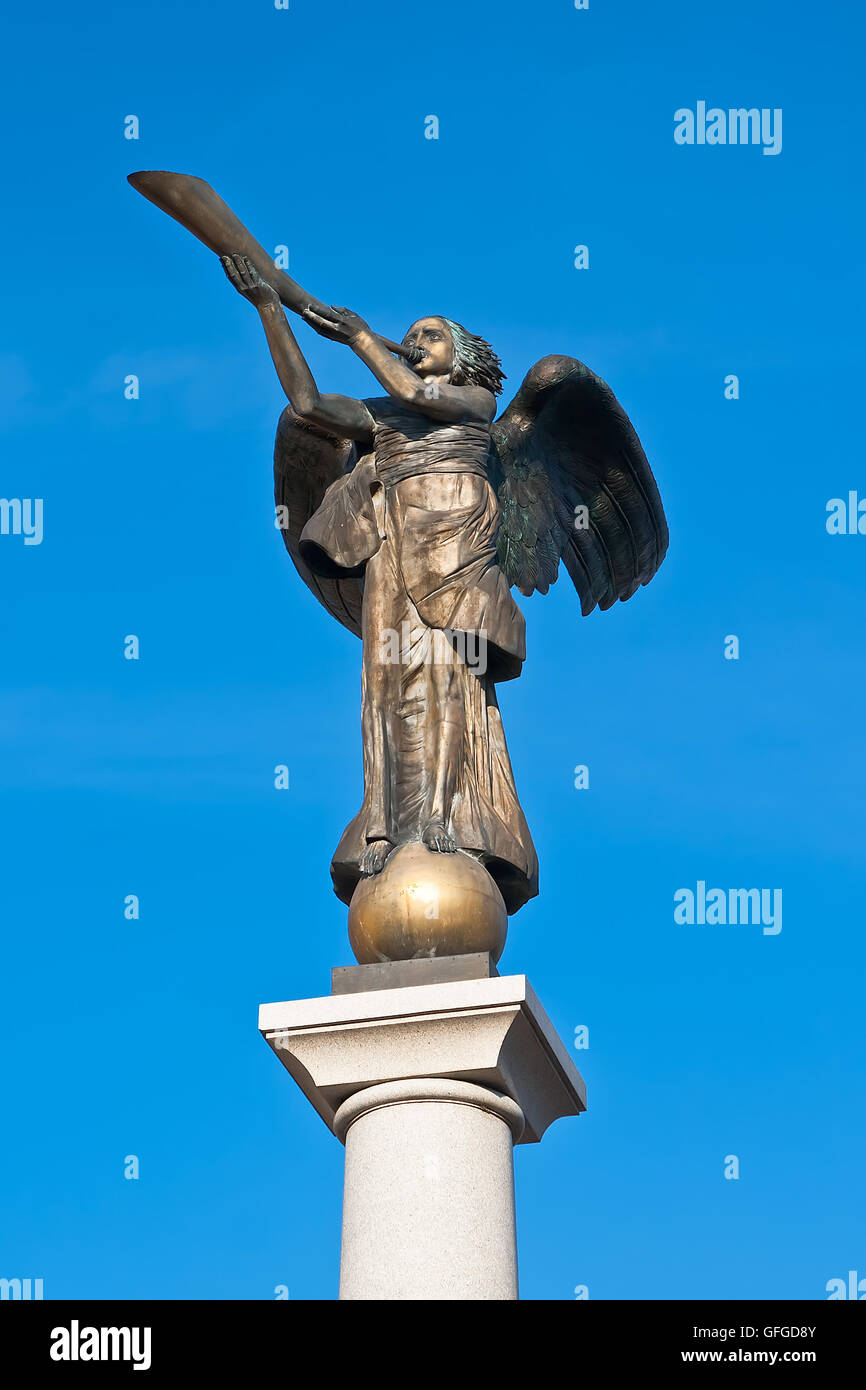 Symbol Uzupis weht einen riesigen Rohr-Engel Stockfoto