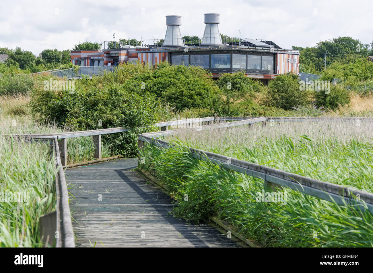 RSPB Umwelt und Bildungszentrum in Rainham Sümpfe Naturschutzgebiet in London England Vereinigtes Königreich Großbritannien Stockfoto