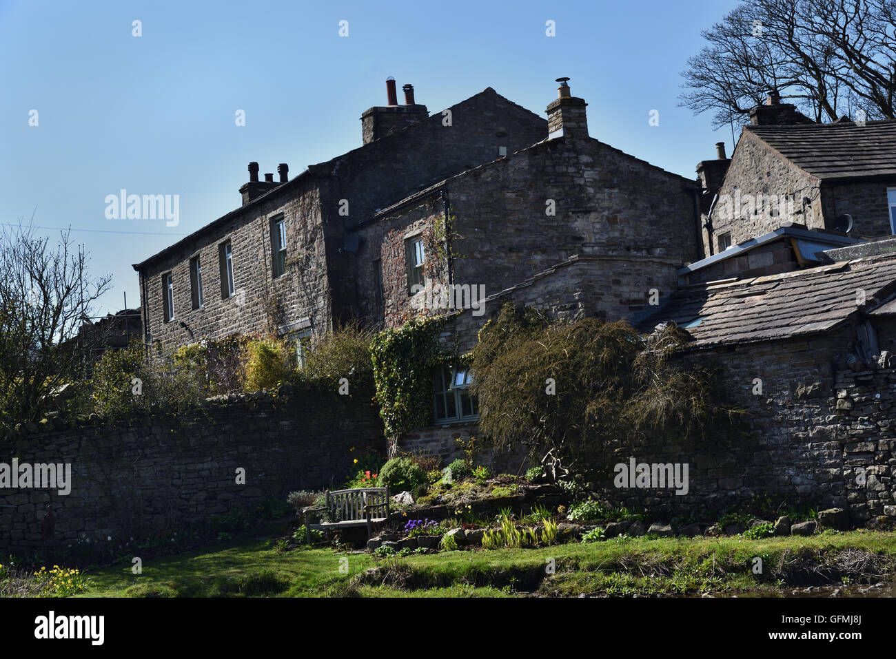 Häuser und Gärten, Gayle Dorf, obere Wensleydale, Yorkshire Dales National Park, North Yorkshire, England, uk. Stockfoto