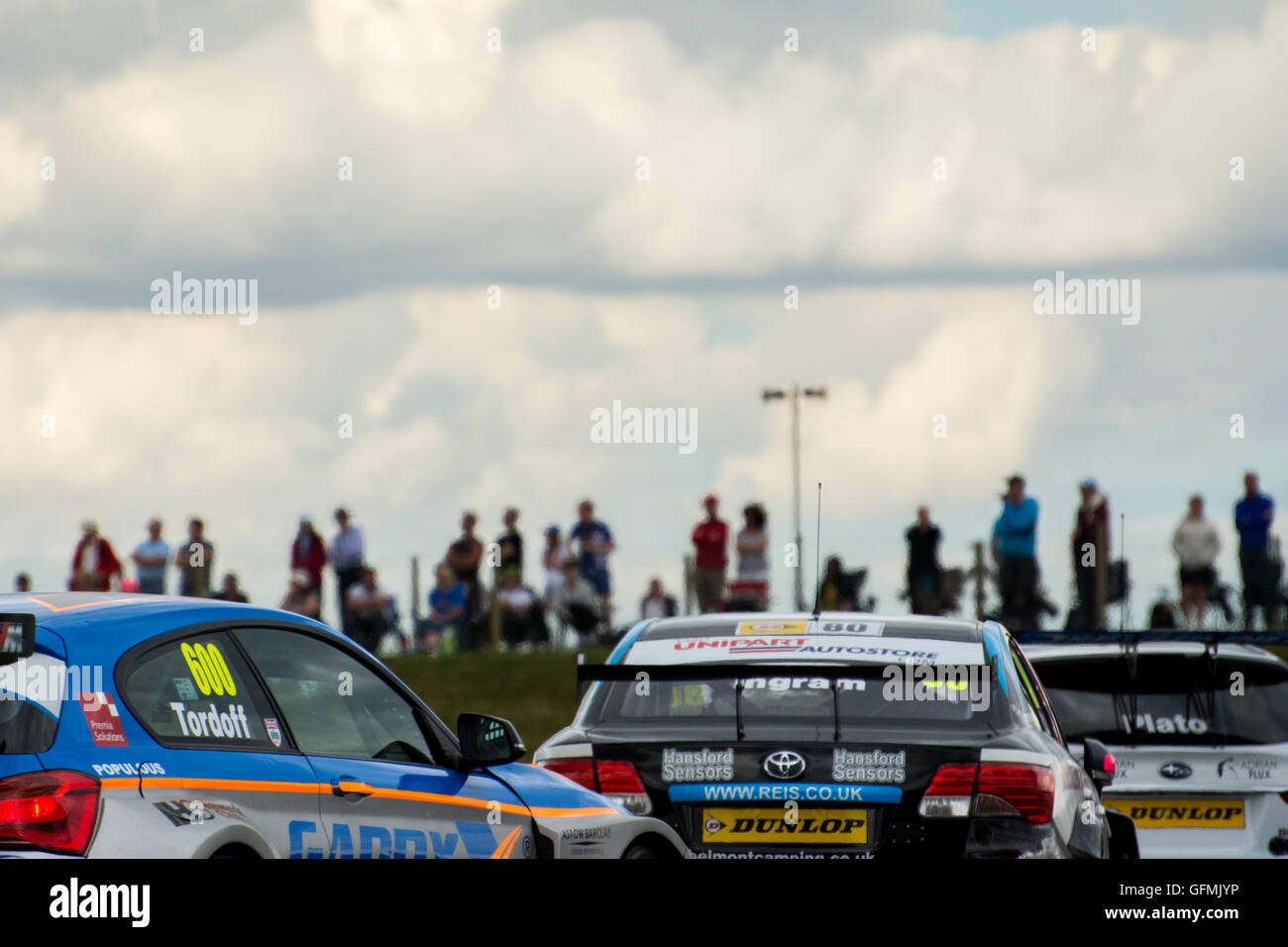 Norwich, Norfolk, Großbritannien. 31. Juli 2016. BTCC Rennwagen während der Dunlop MSA British Touring Car Championship in Snetterton Circuit Credit: Gergo Toth/Alamy Live News Stockfoto