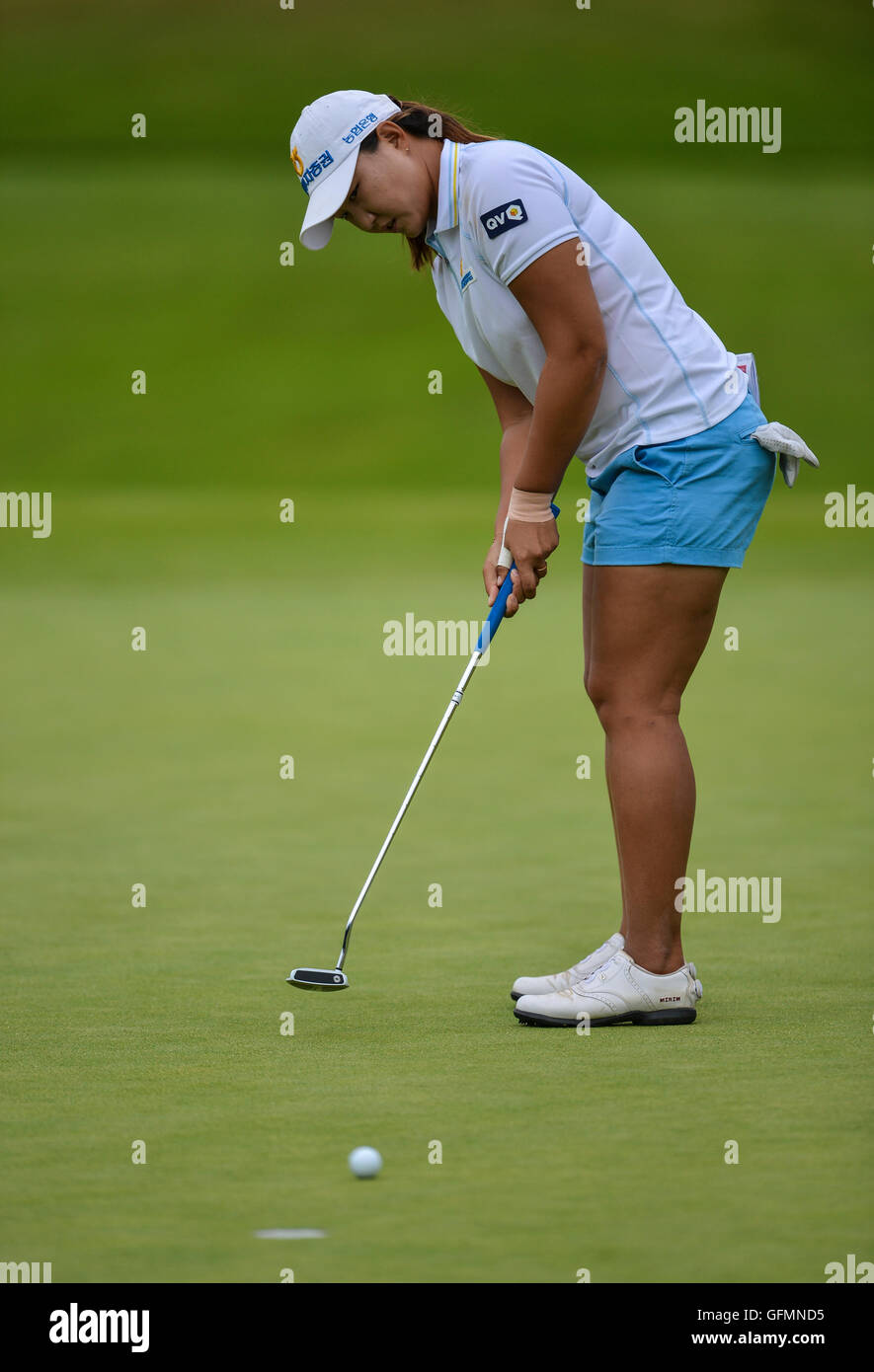 Woburn Golf Course, Milton Keynes, UK. 31. Juli 2016. Ricoh Womens Open Golf, letzte Runde. Mirim Lee (Korea) putts auf die 15 grün. Bildnachweis: Aktion Plus Sport/Alamy Live-Nachrichten Stockfoto