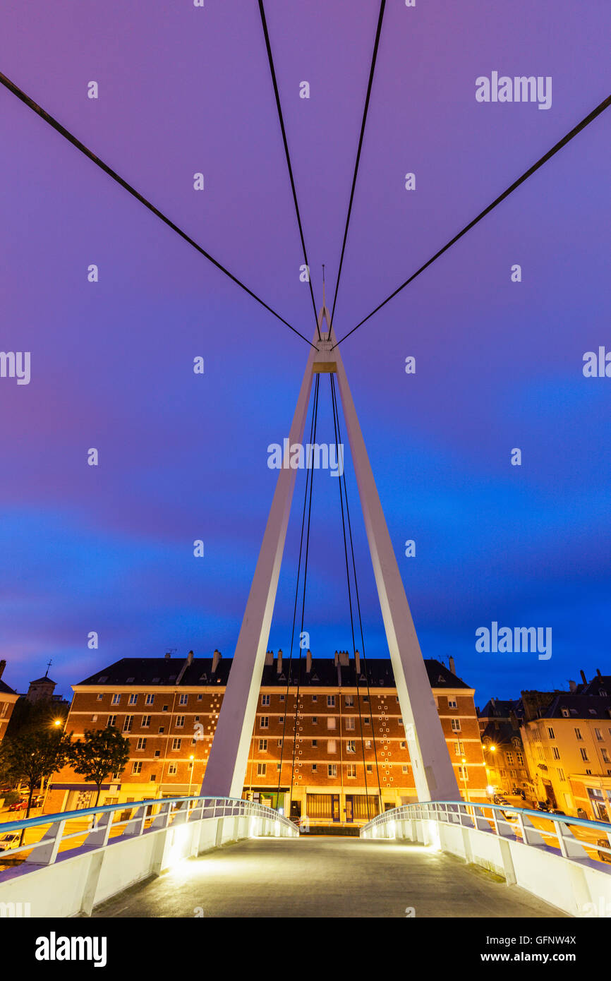 Fußgängerbrücke im Zentrum von Le Havre. Le Havre, Normandie, Frankreich Stockfoto