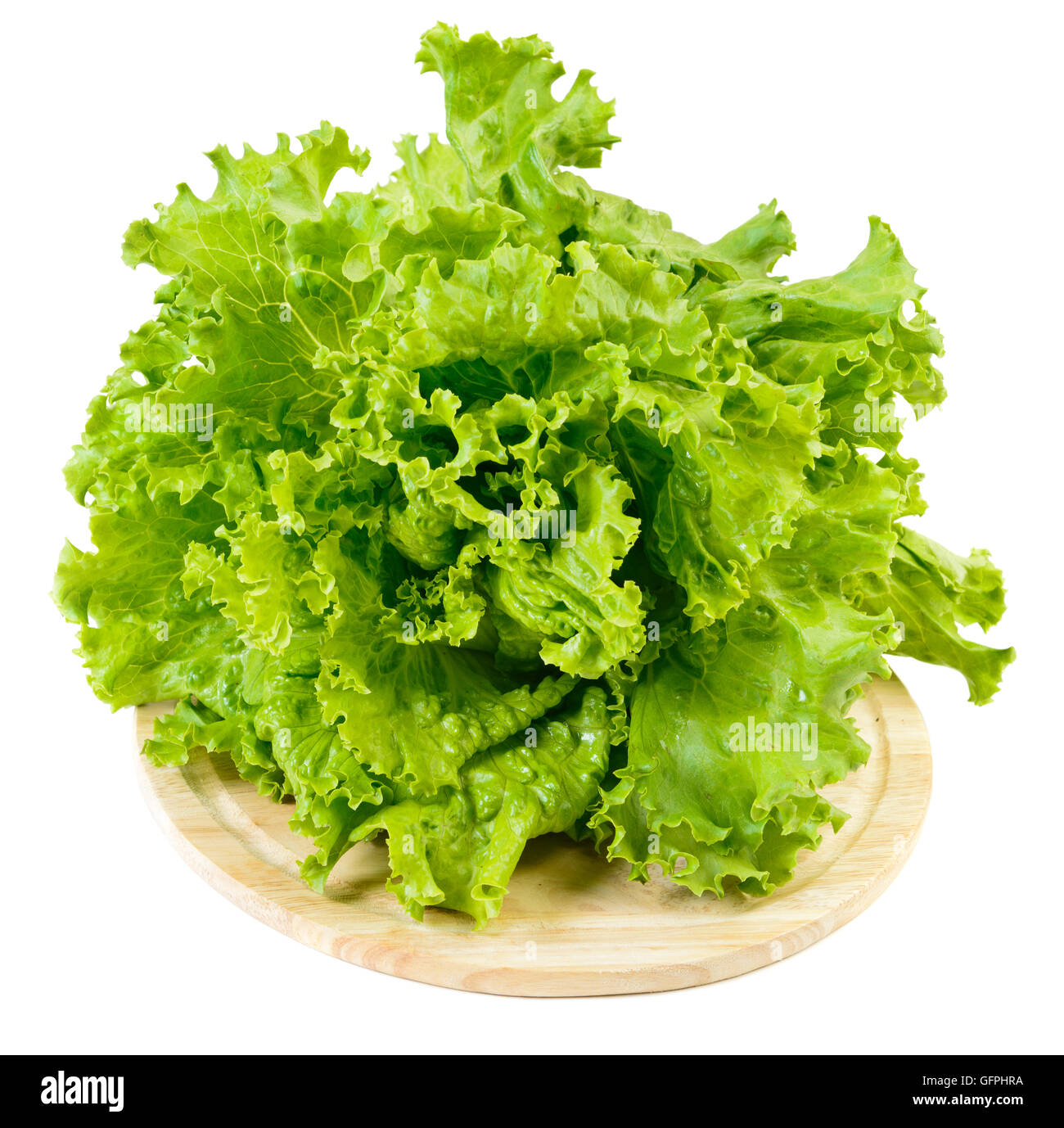 Grüne Salatblätter Küche Board isoliert auf weiss Stockfoto