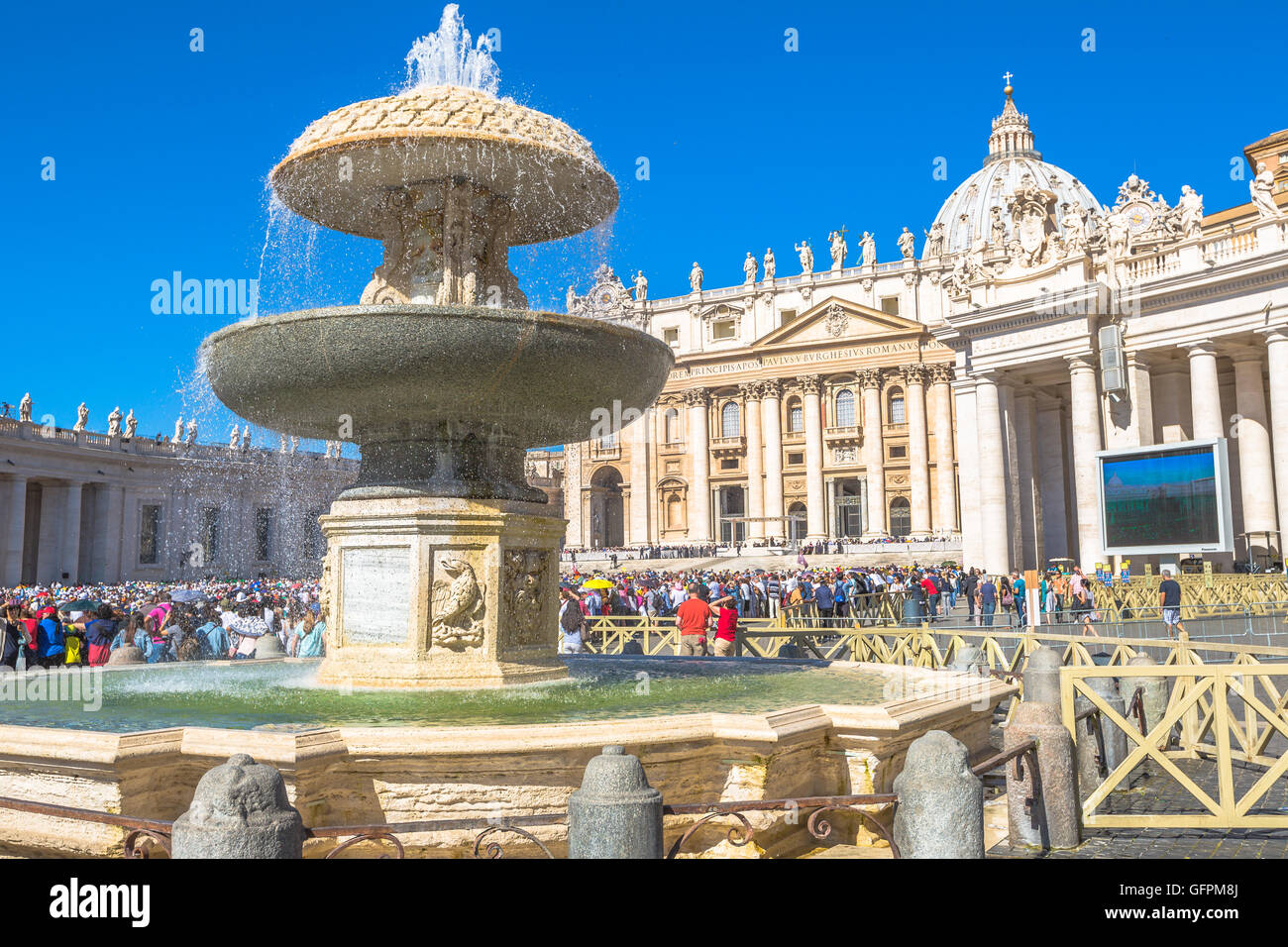 San Pietro Brunnen Rom Stockfoto