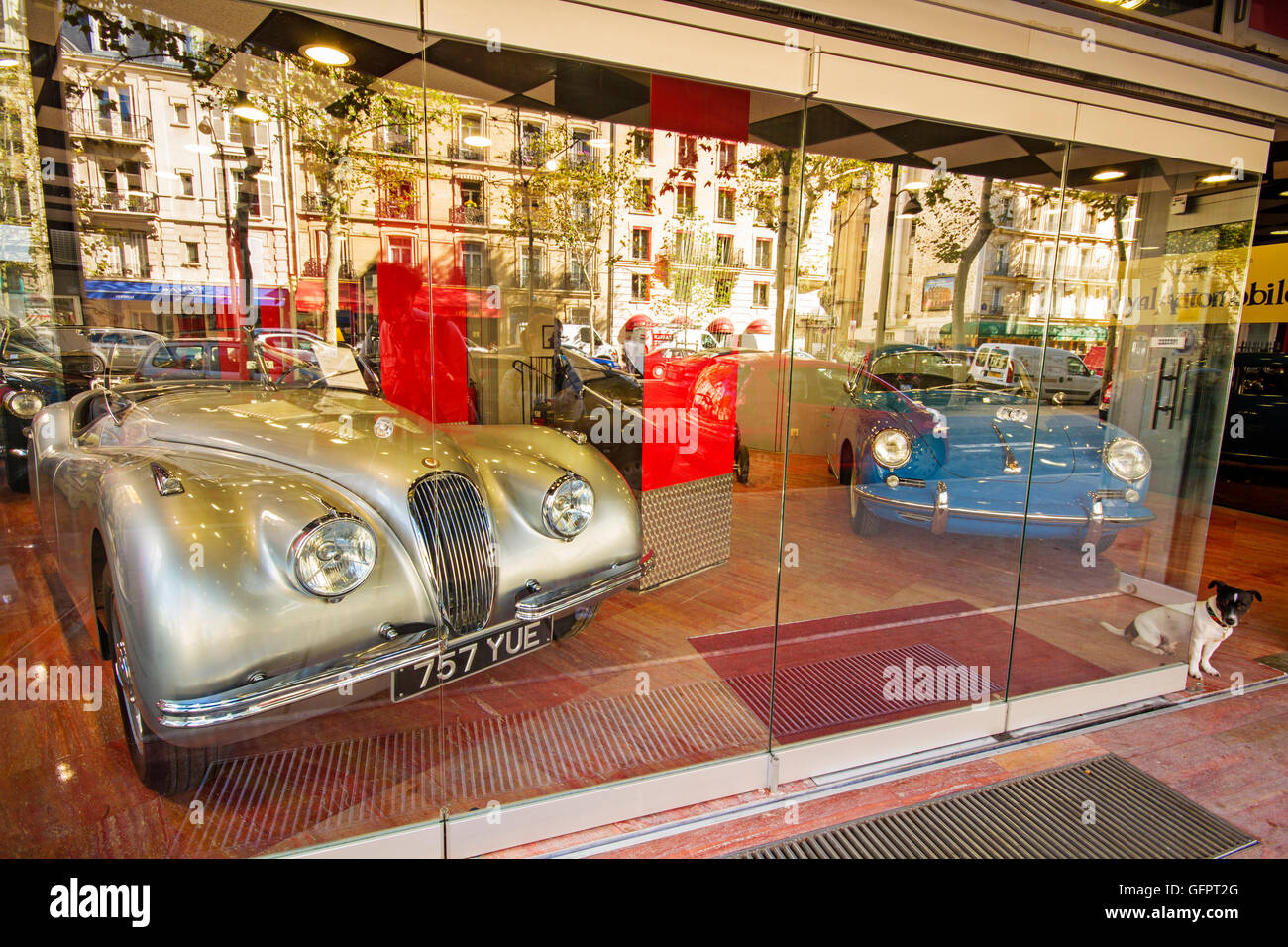 Oldtimer in Paris Stockfoto