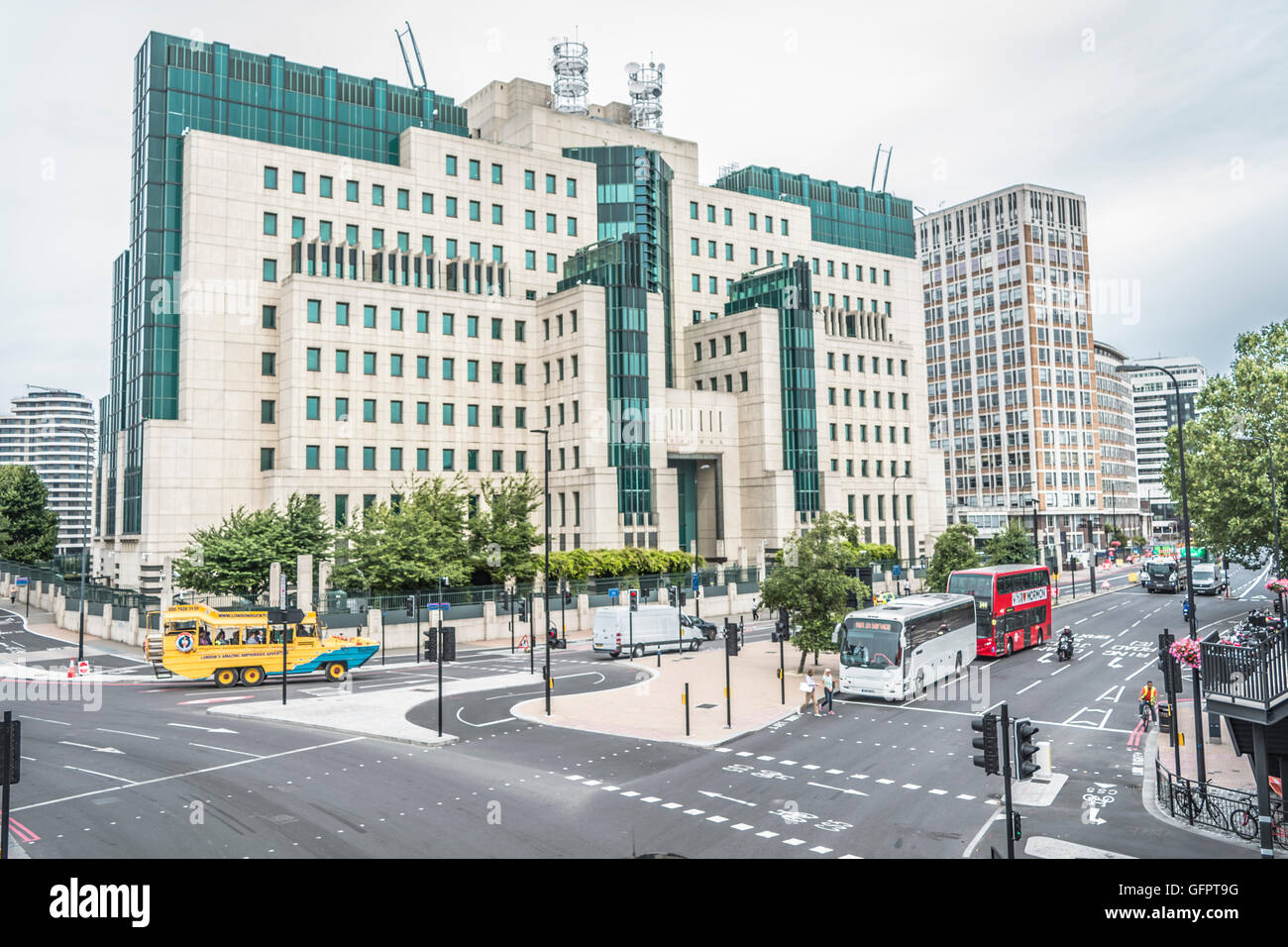 MI6 HQ Building in Vauxhall Cross, Vauxhall, London, England, Großbritannien Stockfoto