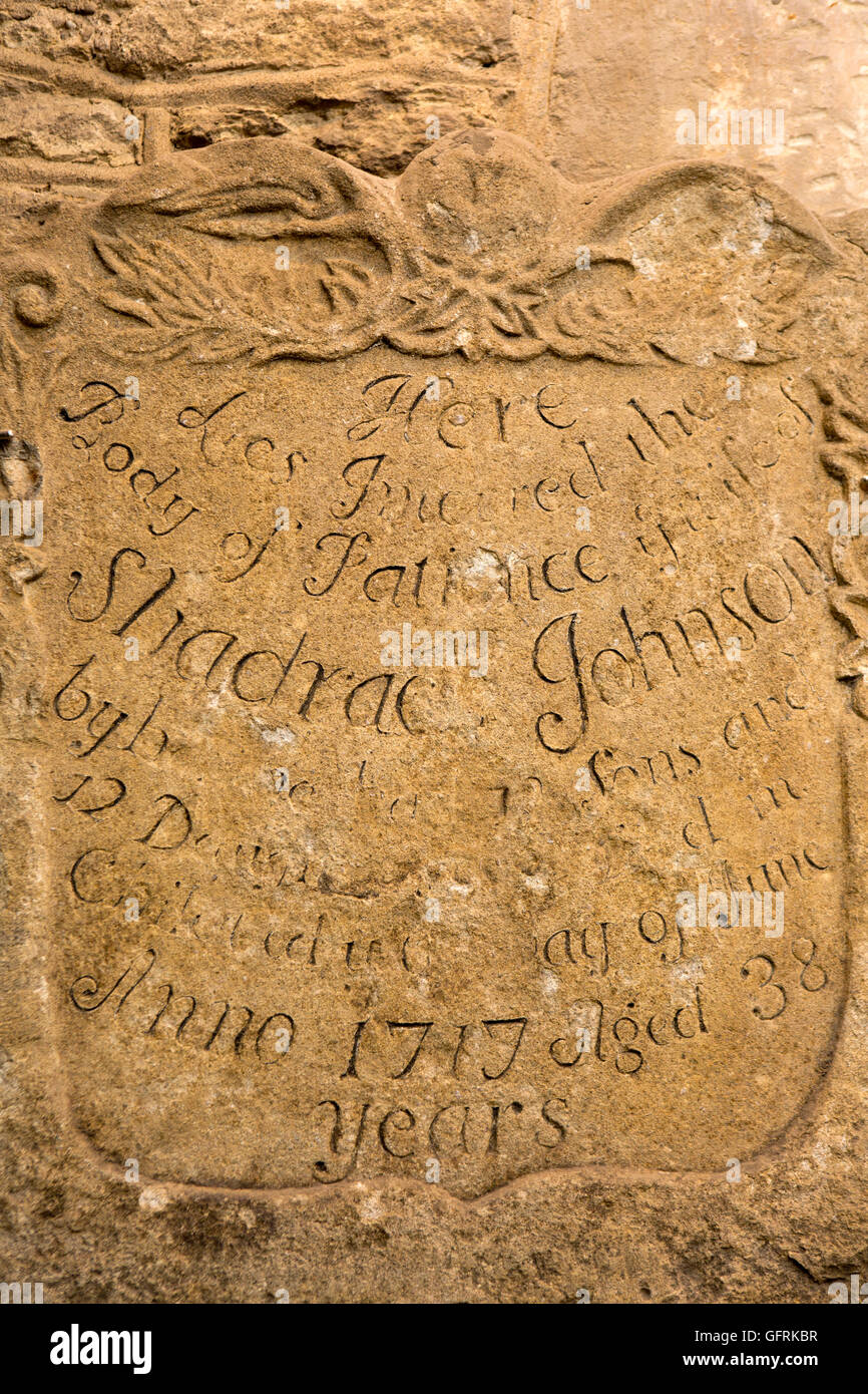 Großbritannien, England, Bedfordshire, Bedford, Str. Pauls Kirche, 1717 Grab von Geduld Johnson, Mutter von 25 Stockfoto