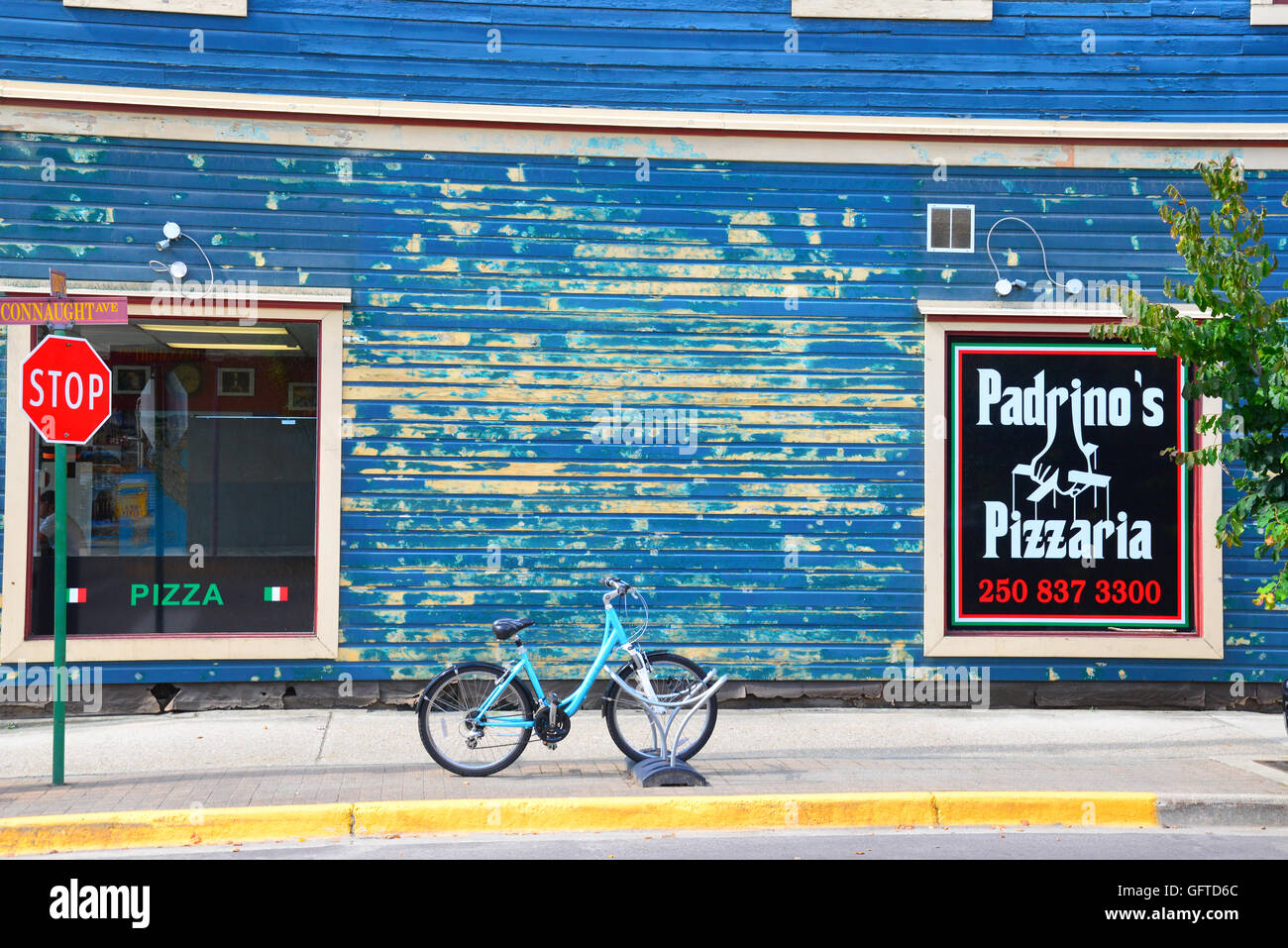 Pizza Express - stationäres Fahrrad wartet draußen eine Pizza Restaurant Stockfoto