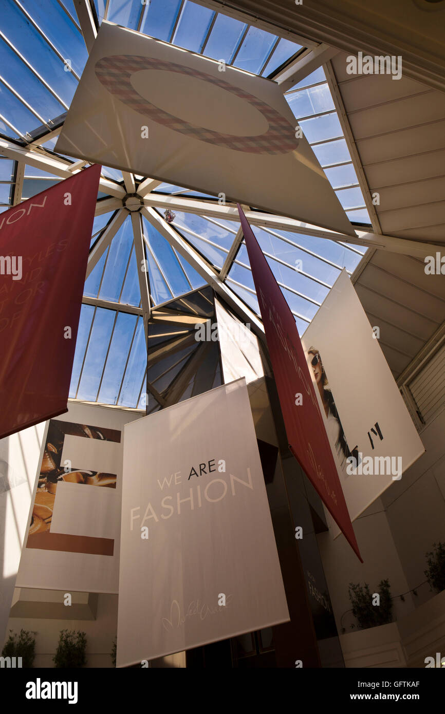 Großbritannien, England, Northamptonshire, Northampton, Markt gehen einkaufen Zentrum atrium Stockfoto