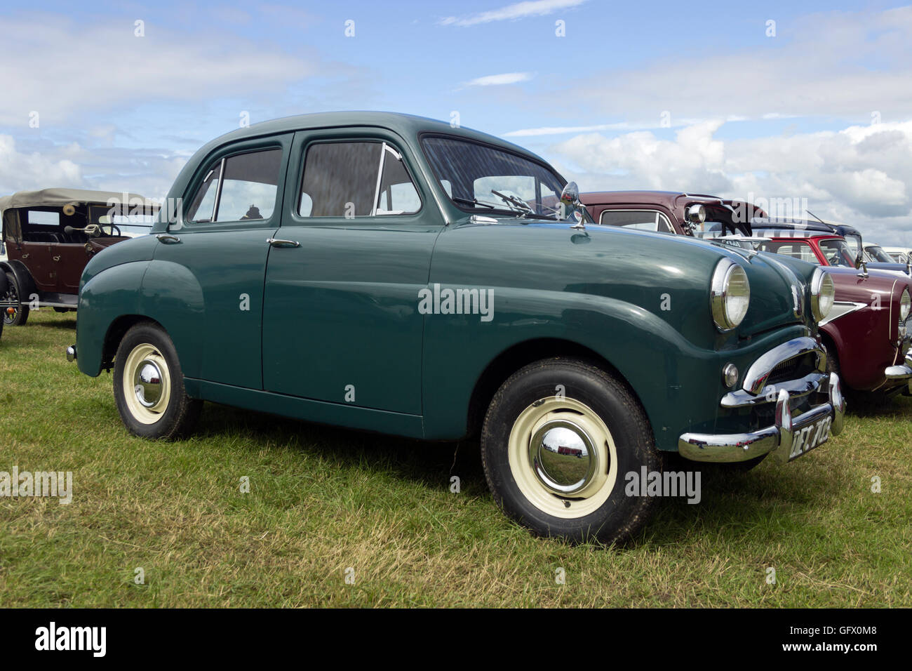 Standard 10 auto automobil -Fotos und -Bildmaterial in hoher Auflösung ...