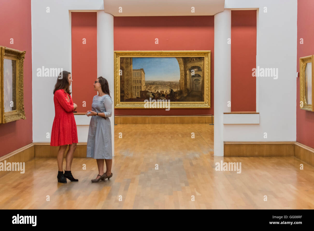 London, UK. 3. August 2016. Galerie-Mitarbeiter erhalten eine Vorschau-OfRome aus dem Vatikan. Raffaelle, begleitet von La Fornarina, bereitet seine Bilder für die Dekoration von der Loggia - Werke von JMW Turner, die Clore Gallery der Tate Britain nach eine große internationale Tournee in die USA und nach Kanada zurückgekehrt sind. Zu den Highlights gehören: Norham Castle – Sonnenaufgang: ein beliebtes Gemälde aus spät in Turners Karriere, zeigt eine atmosphärische Vision der britischen Landschaft gebadet im Sonnenlicht; Friedensnobelpreis: Seebestattung: Credit: Guy Bell/Alamy Live-Nachrichten Stockfoto