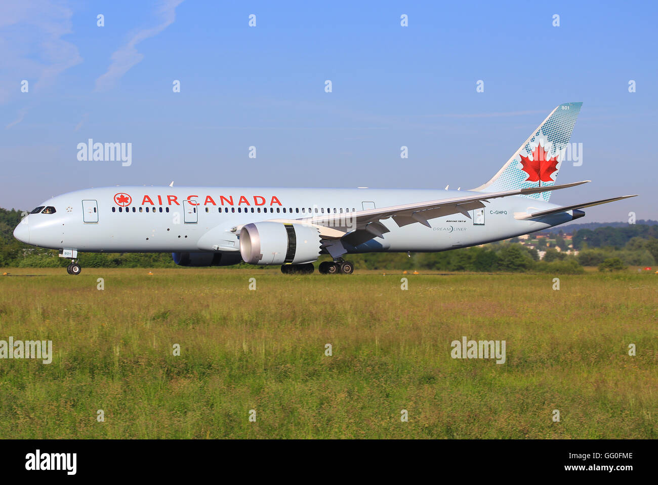 Zürch/Schweiz 5. August 2013: Boeing 787 von Air Canada Landung in ZÃ¼rich. Stockfoto