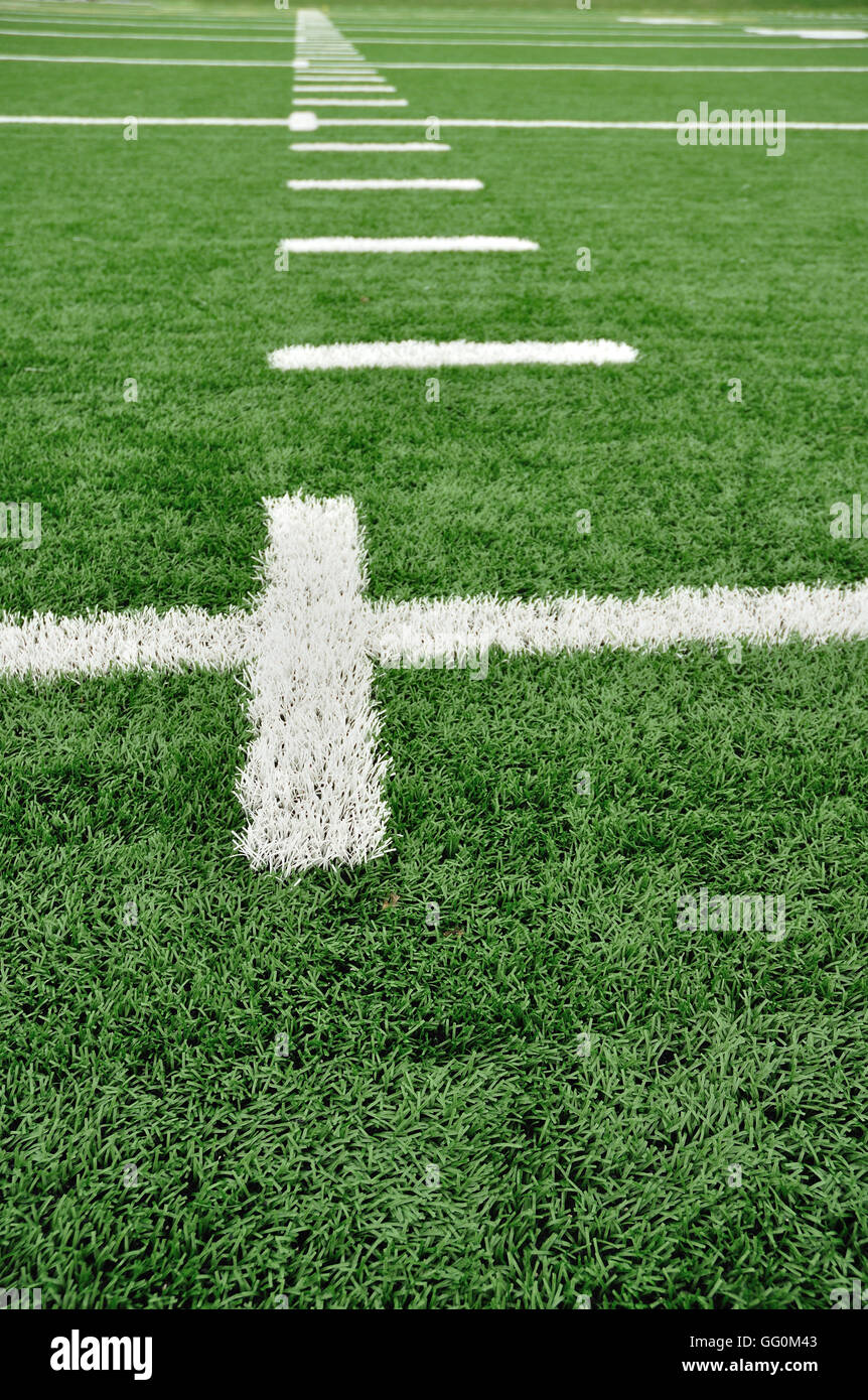 Hash-Zeichen auf einem American Football-Feld Stockfoto