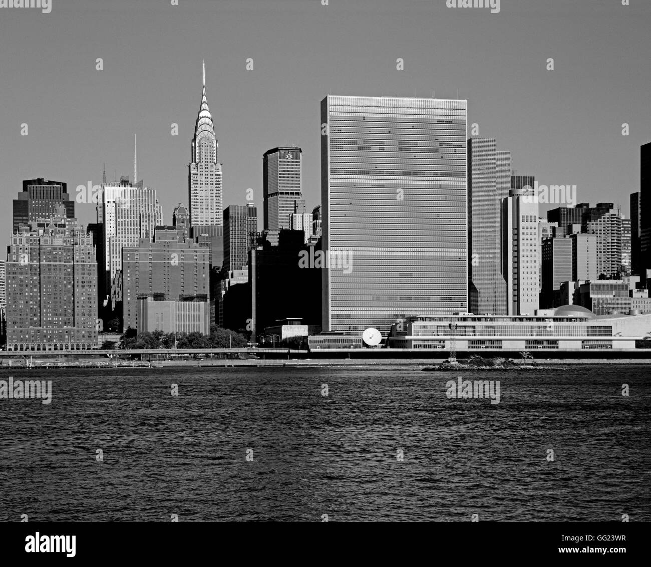 Skyline mit Chrysler Building und das UN-Hauptquartier, New York City, USA Stockfoto