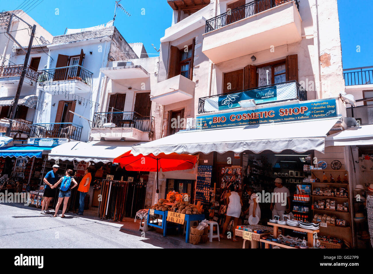Rethymno Altstadt Straße mit Geschäften, Rethymno, Kreta, Griechenland Stockfoto
