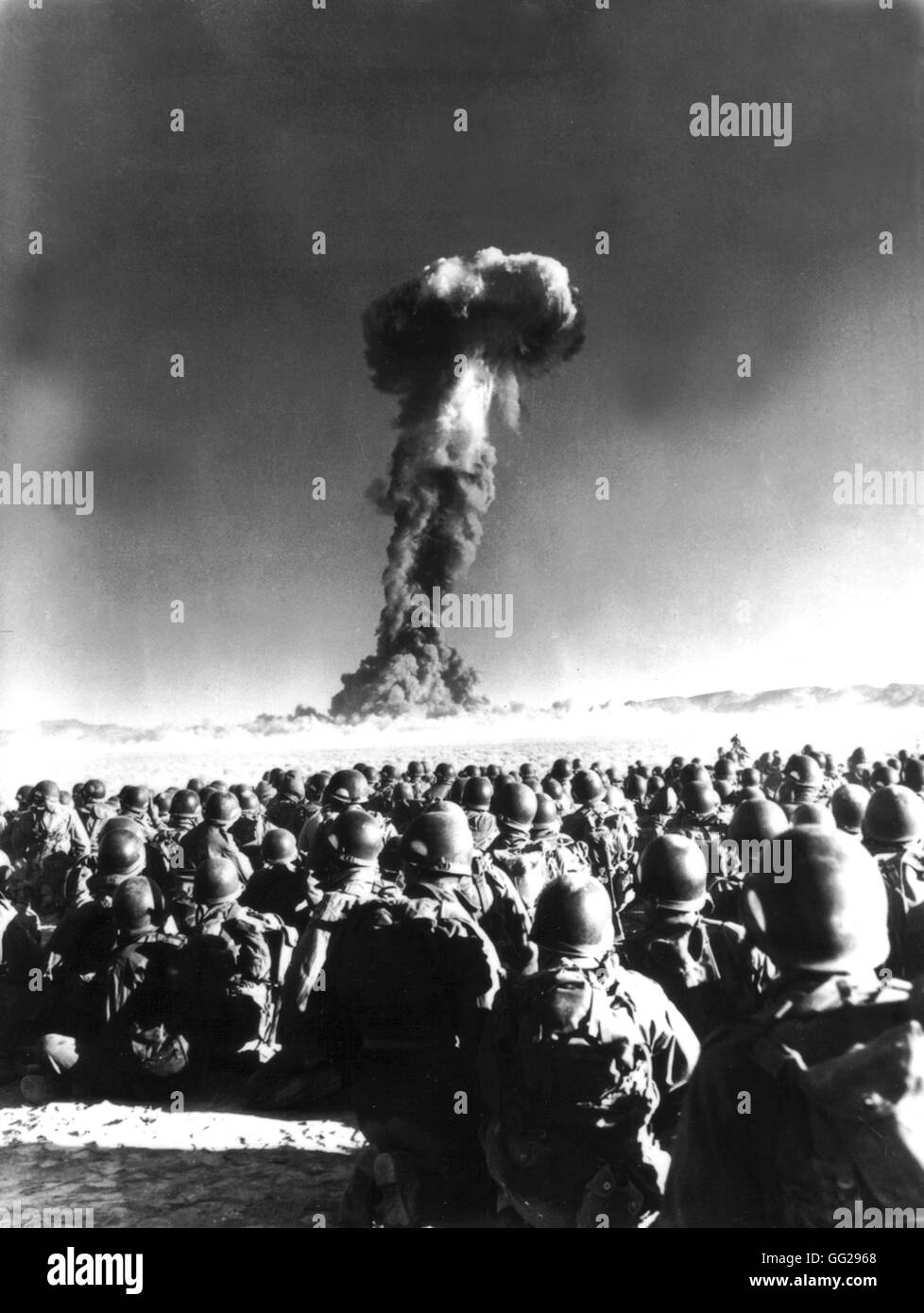 Las Vegas. Nevada.  'Desert Rock' Exercice. Ein Batalion aus der 11. Air Division ist eine radioaktive Explosion beobachten. 1. Januar 1951 USA National Archives. Washington Stockfoto