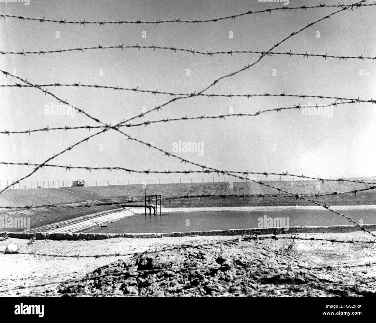 Das künstliche Becken zum Sammeln des Regenwassers Winter in der Neguev Wüste 16. September 1949 machte Israel Washington, National Archives Stockfoto