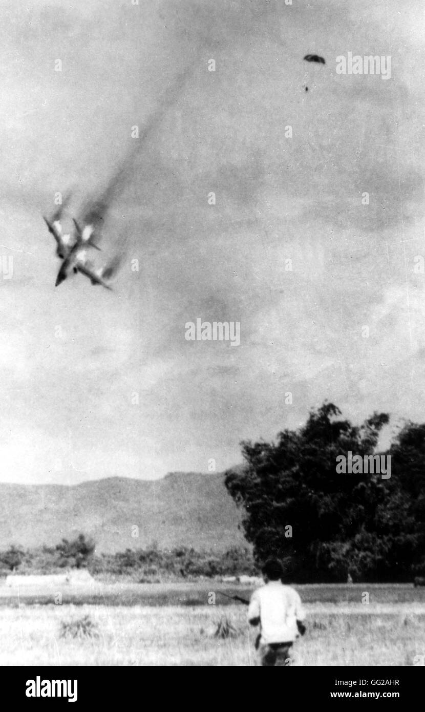 Vietnam-Krieg. 3 amerikanische Flugzeuge wurden zerstört, während des Überfalls Hanoi 4. September 1966 Vietnam Stockfoto