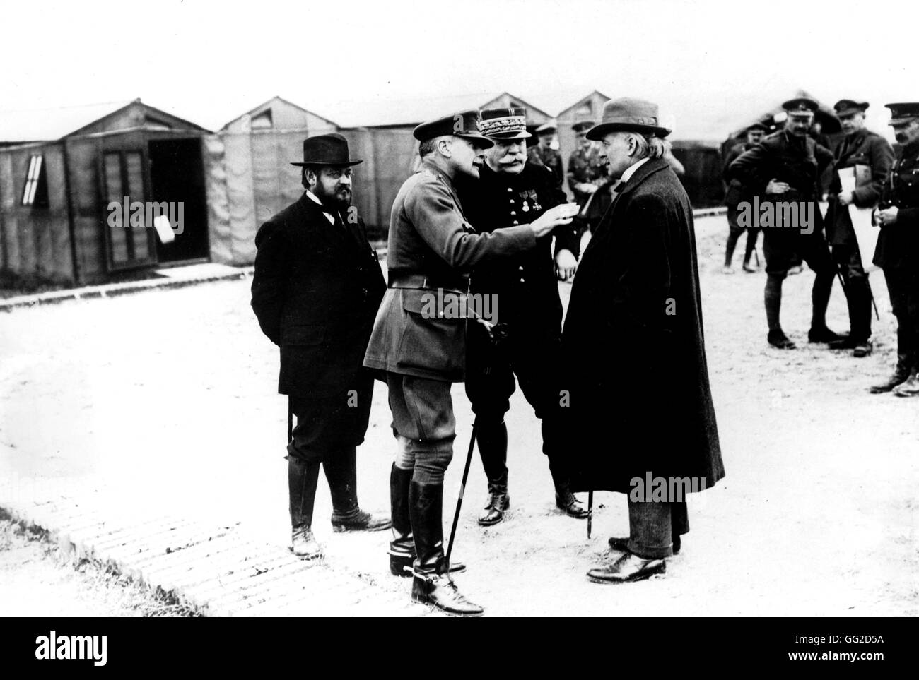 Herr Lloyd George, Sir Douglas Haig, General Joffre und Herr Thomas am Sitz der 14. Armee September 1916 in Frankreich - Weltkrieg Londres. Imperial War museum Stockfoto