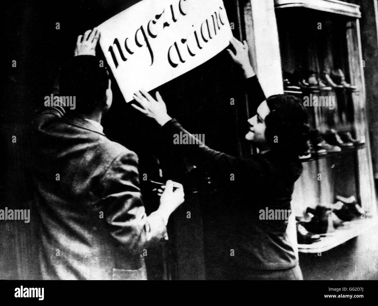Antisemitische Schaufenster Schild: "Arische Business" 1943 Italien - Zweiter Weltkrieg Stockfoto
