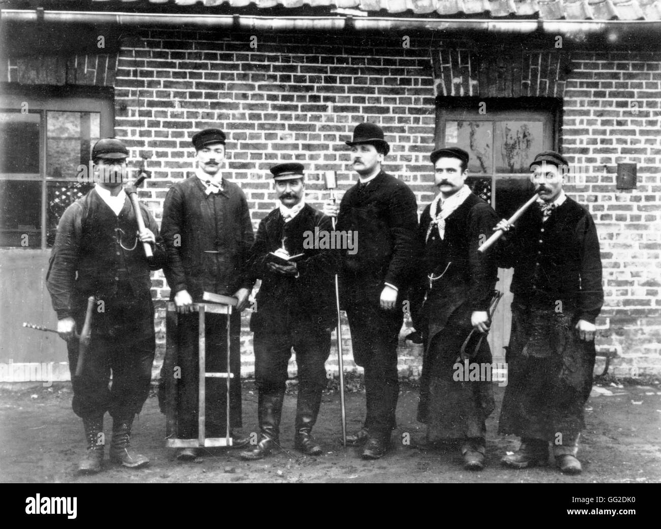 Chef und Arbeitnehmer von einer kleinen Firma c.1900 Frankreich Stockfoto