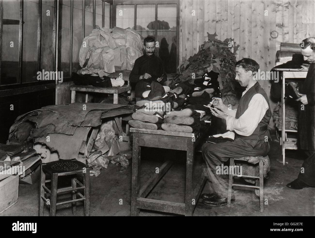 Kleidung-Workshop für die Armee 1917 France, Weltkrieg Stockfoto