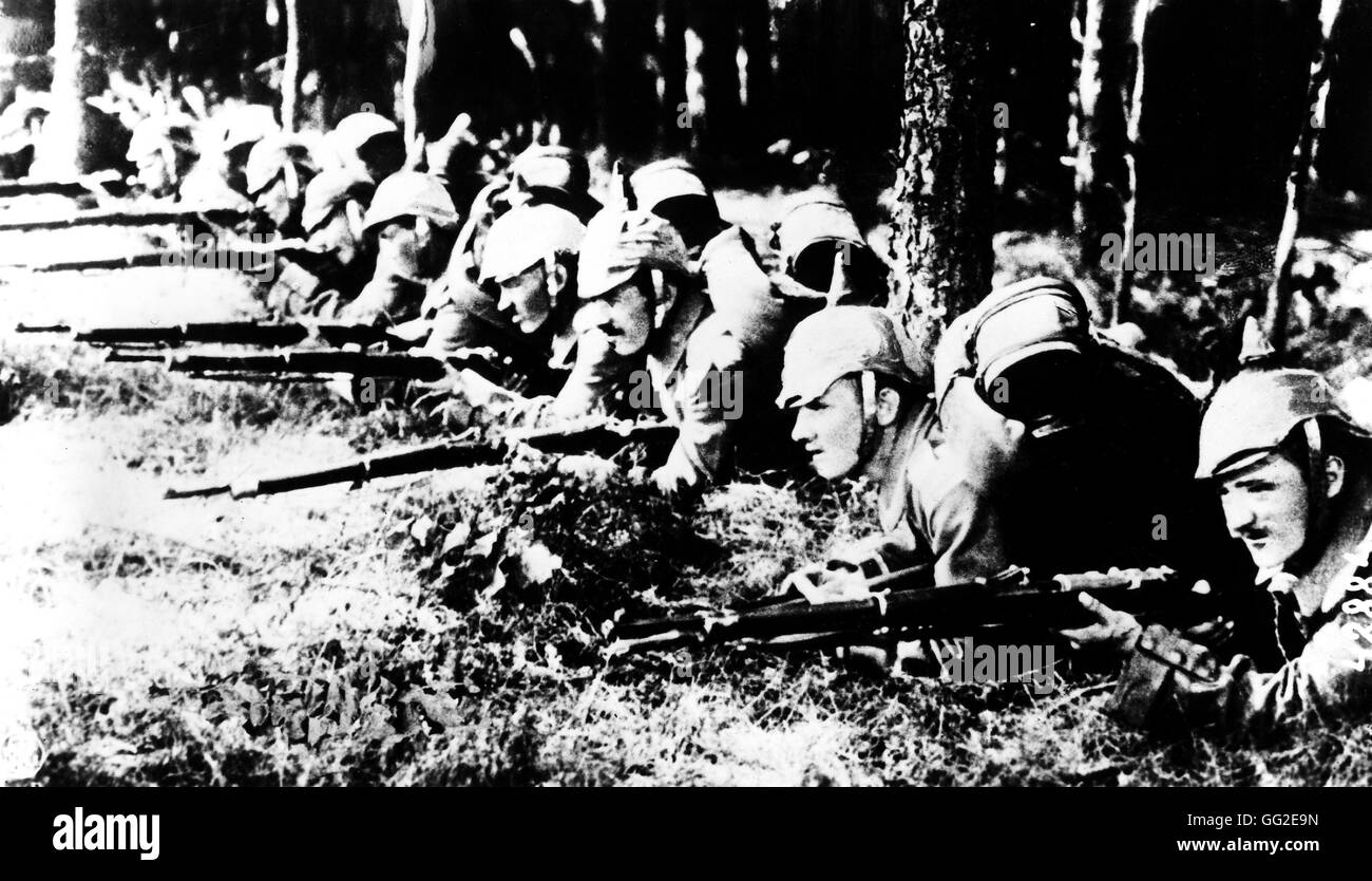 Infanterie-Männer in den Schützengräben Foto Rol 1914 Deutschland, Weltkrieg Stockfoto