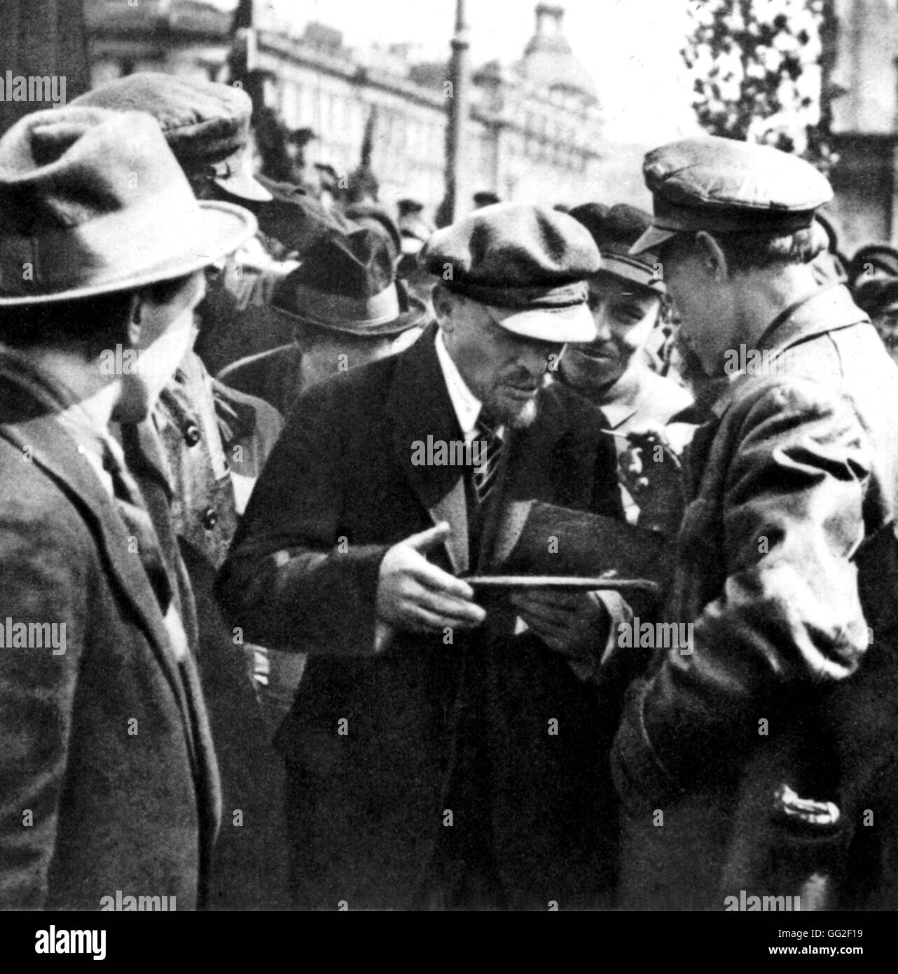 Moskau. Grundsteinlegung für das erste Denkmal für Karl Marx. Lenin Unterzeichnung. 1. Mai 1920 UdSSR Stockfoto