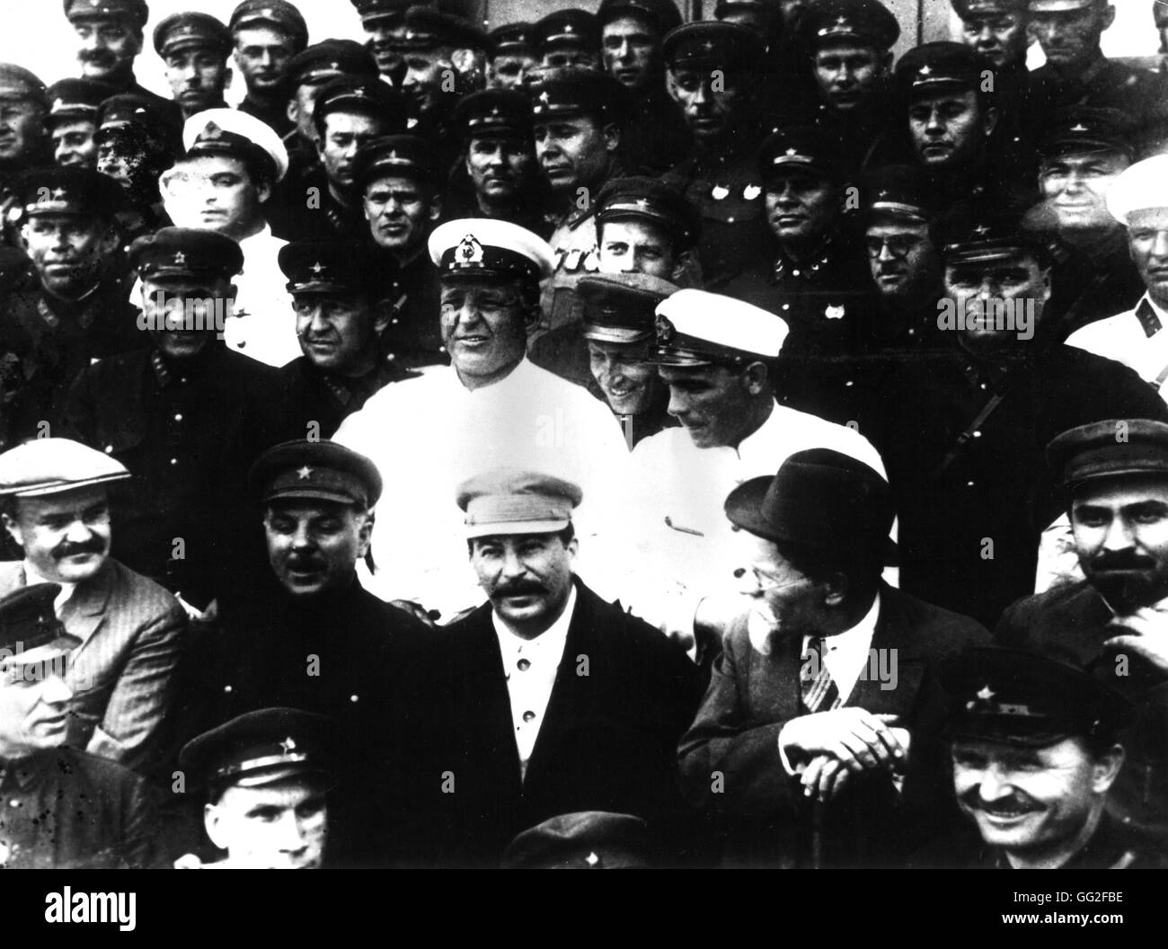Joseph Stalin (Mitte), Molotow (ganz links). Neben Stalin Woroschilow. Kalinin auf seiner rechten Seite. 20. Jahrhundert U.S.S.R. Stockfoto