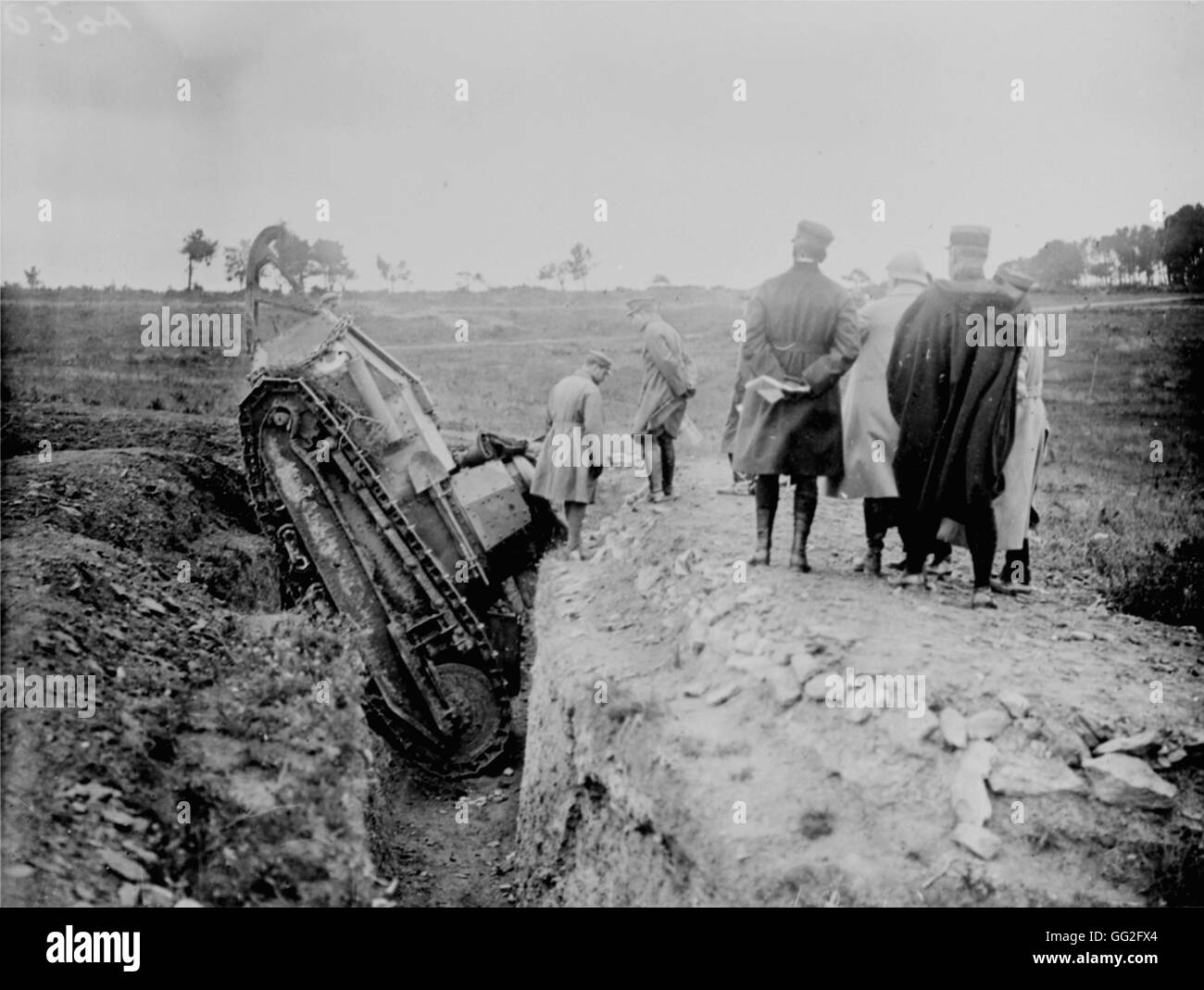 Interwar Periode.  Ausländische Offiziere, die Teilnahme an den Tanks überqueren bei einem Angriff. Manöver im September 1922. Stockfoto