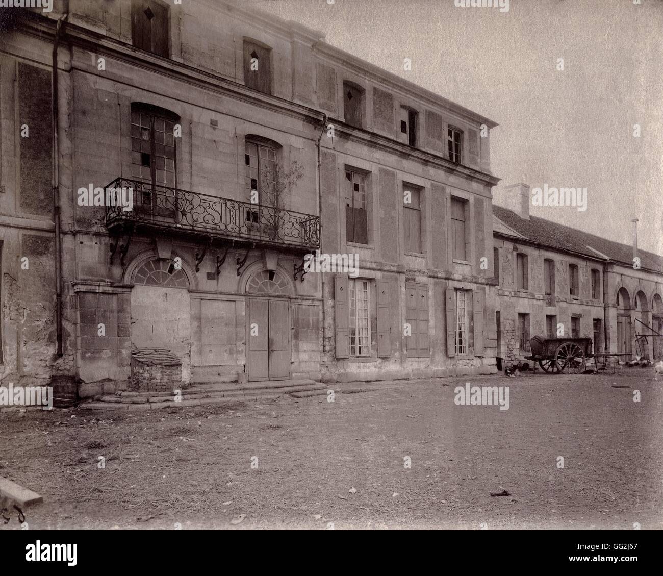 Eugène Atget ehemaligen Schloss des Grafen von Saint-Roman in Villejuif bei Paris c.1900 Eiweiss drucken nach Glasplatte negativen Privatsammlung (17,3 x 21,5 cm) Stockfoto