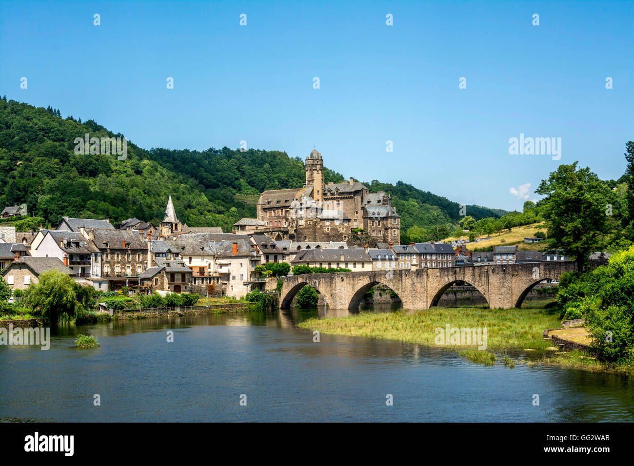 Estaing, beschriftete Les Plus Beaux Dörfer de France, Lot-Tal, Aveyron, Midi-Pyrénées, Frankreich Stockfoto