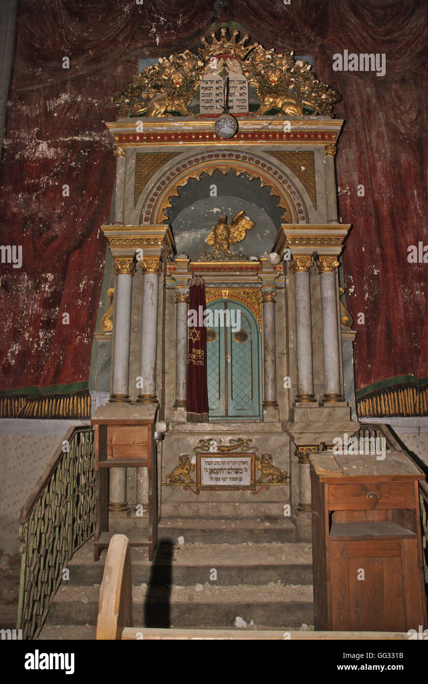 5509. Vatra Dornei, Rumänien. Der große Tempel wurde 1902 erbaut. Inneren zeigen die große hölzerne Arche Stockfoto