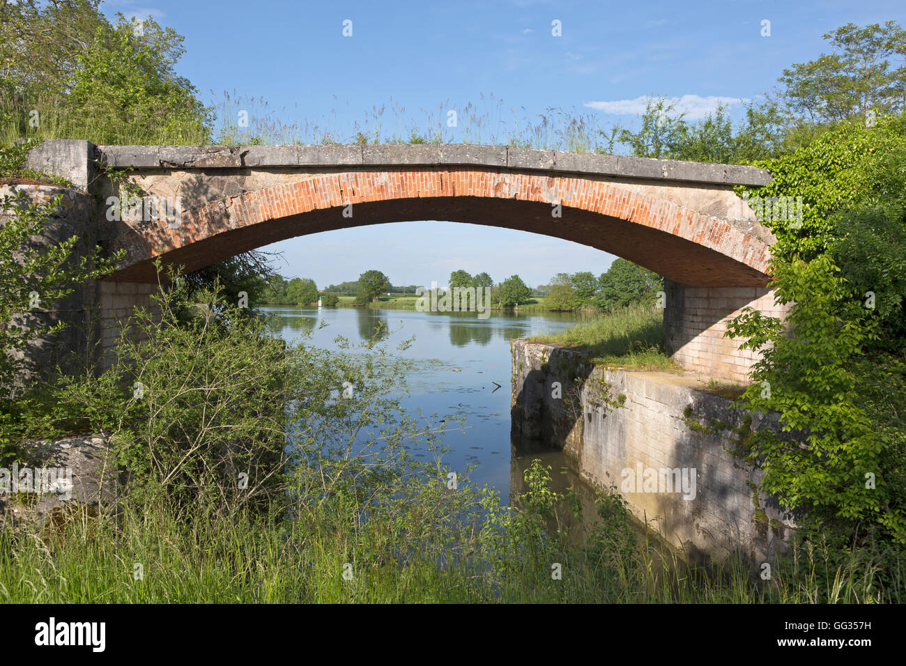 Brücke, Saint-Jean-de-Losne, Burgund-Kanal, Frankreich Stockfoto