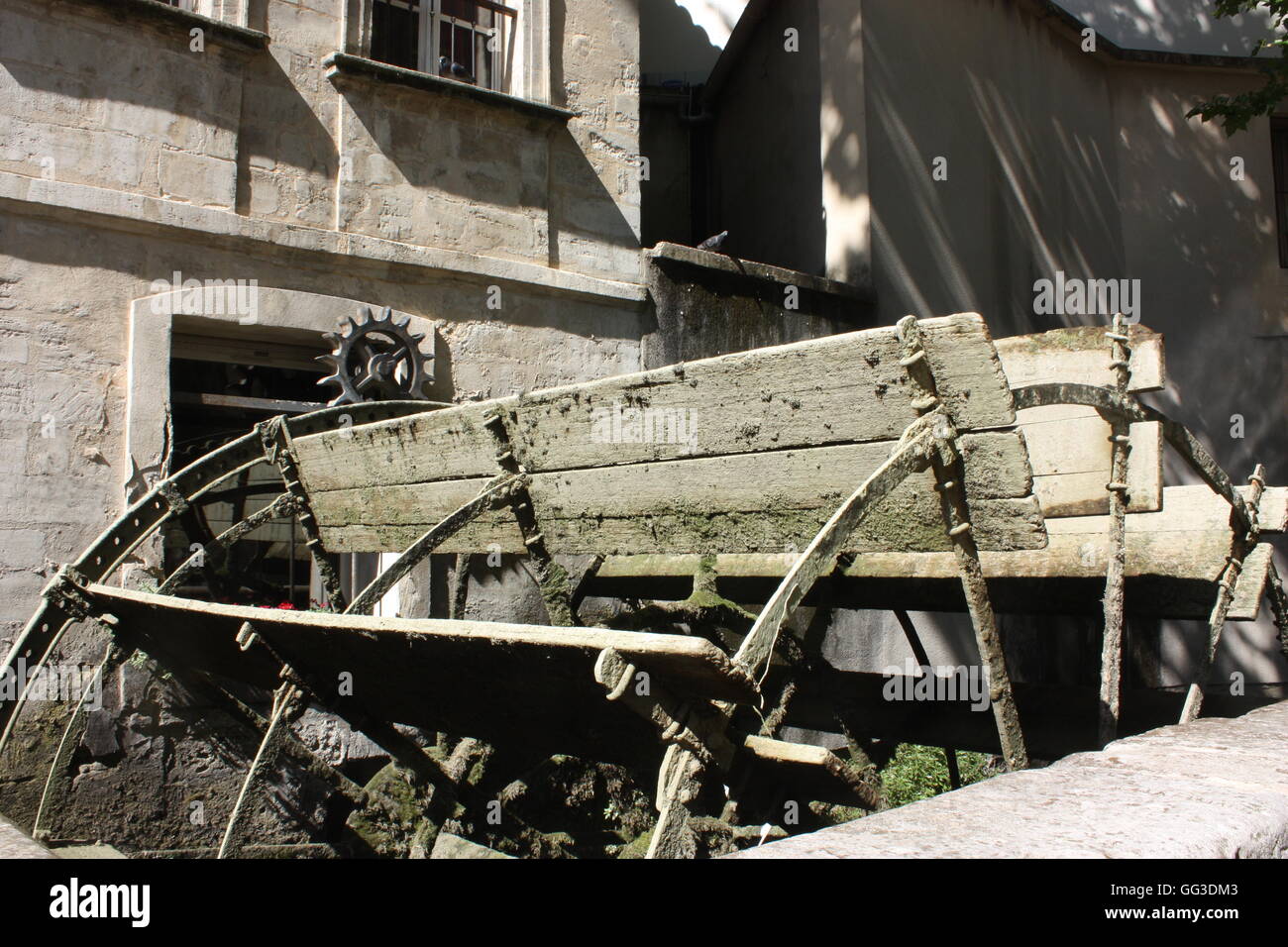 Rue des Teinturiers, Avignon, das Wasserrad Stockfoto