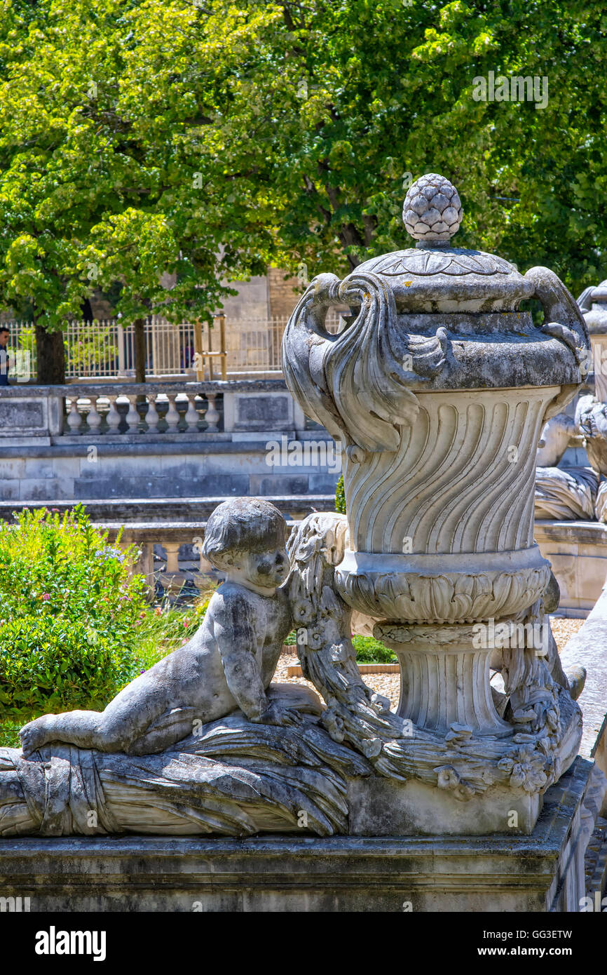 Statue im Jardin De La Fontaine in Nimes, Frankreich Stockfoto