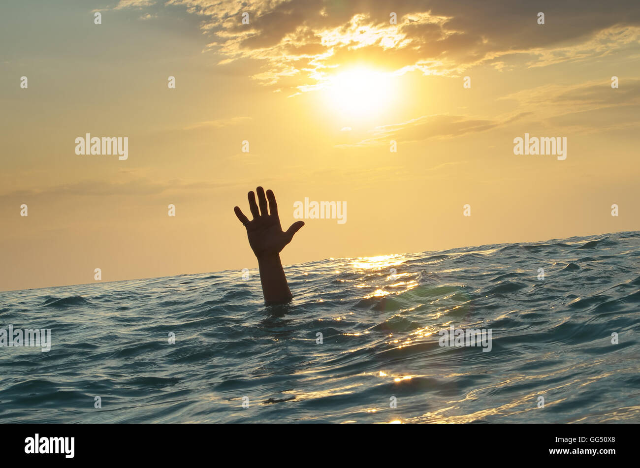Mann sinken im Wasser. Element des Designs. Stockfoto