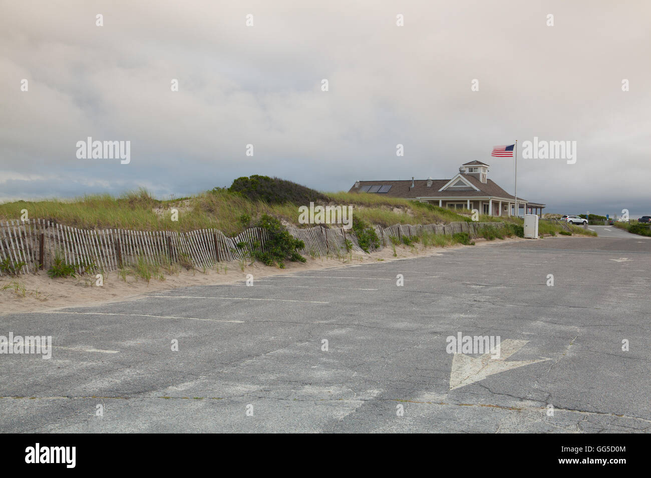 Sonnenuntergang in den Dünen Strand auf Cape Cod National Seashore auf den Atlantischen Ozean, USA Stockfoto