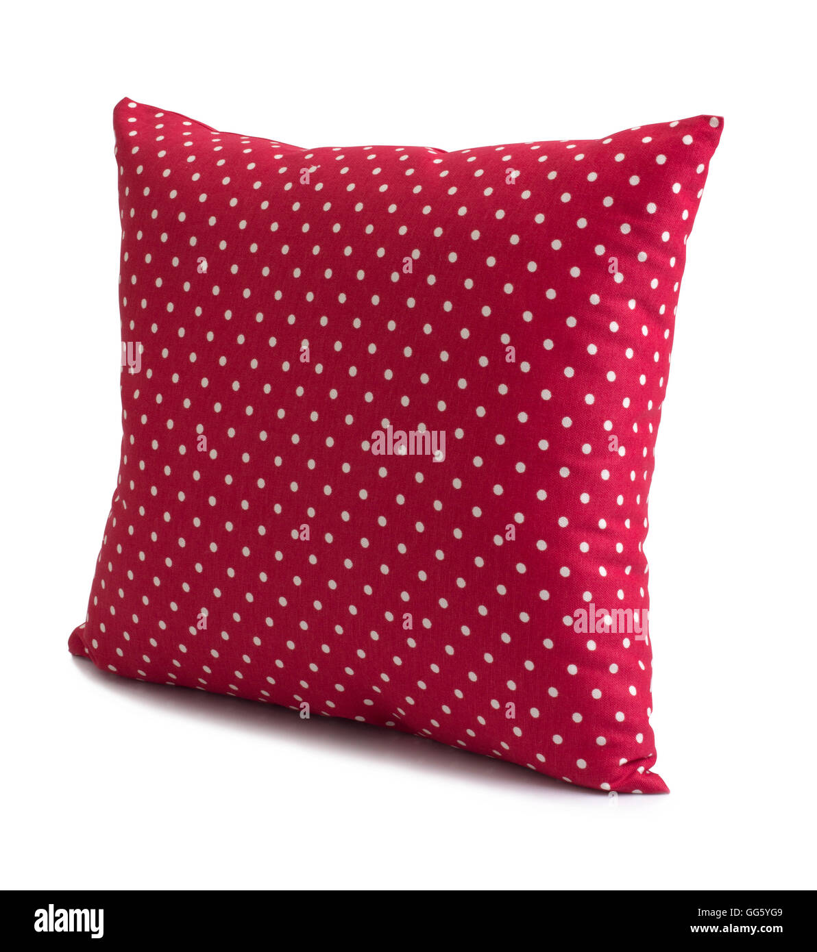 Polka Dot rot Kissen isoliert auf weißem Hintergrund Stockfoto