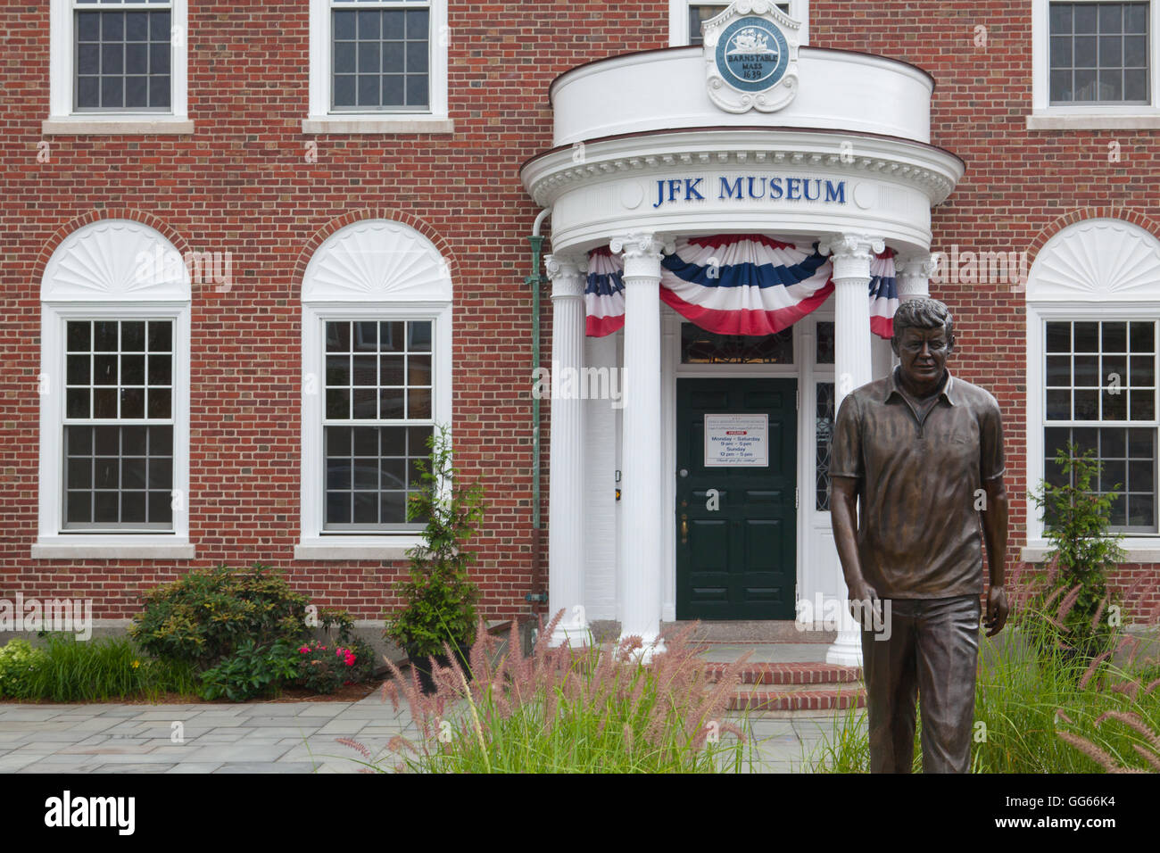 BOSTON, MASSACHUSETTS, USA - Juli 12,2016: The John F. Kennedy Hyannis Museum ist ein historisches Museum befindet sich am 397 Main Street Stockfoto