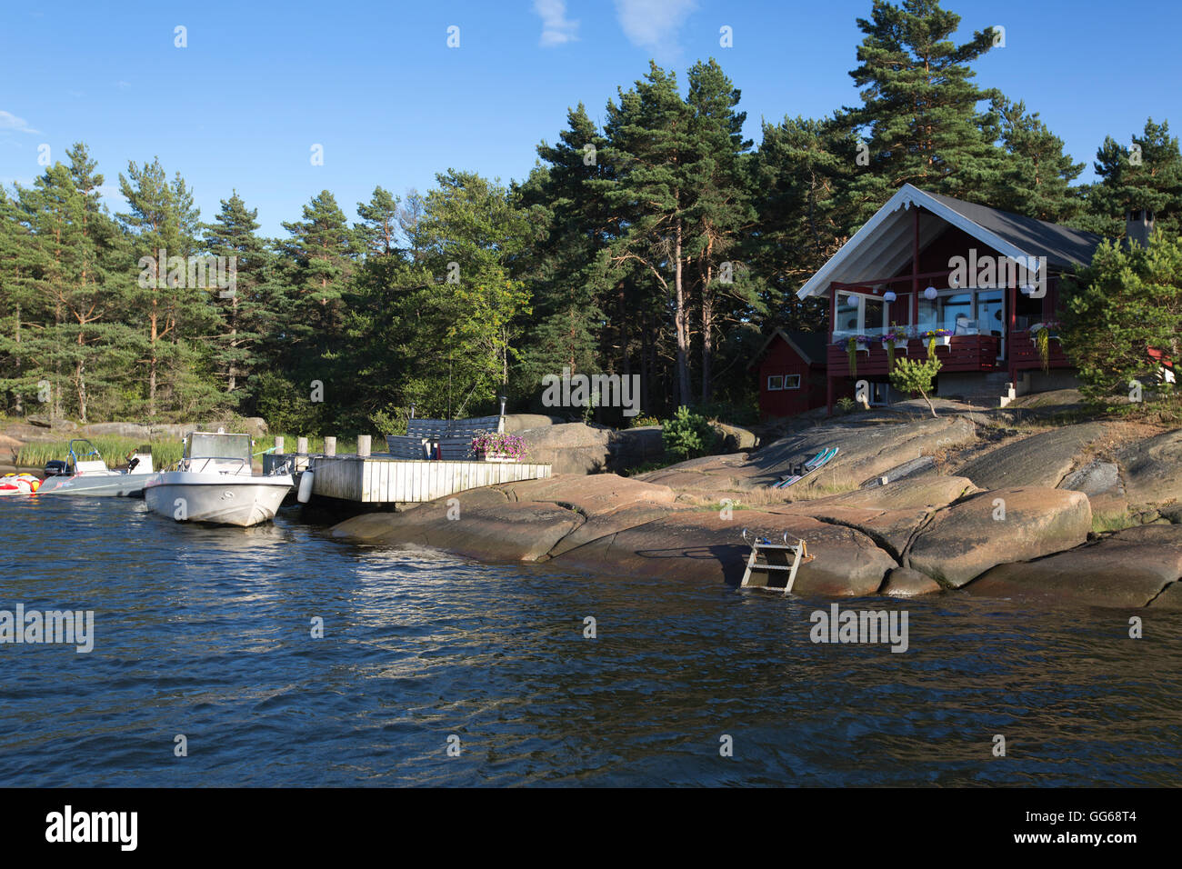 Norwegische Sommer Kabine Leben auf der Insel Hvaler, im südwestlichen Teil von Østfold Grafschaft, Norwegen, Skandinavien Stockfoto