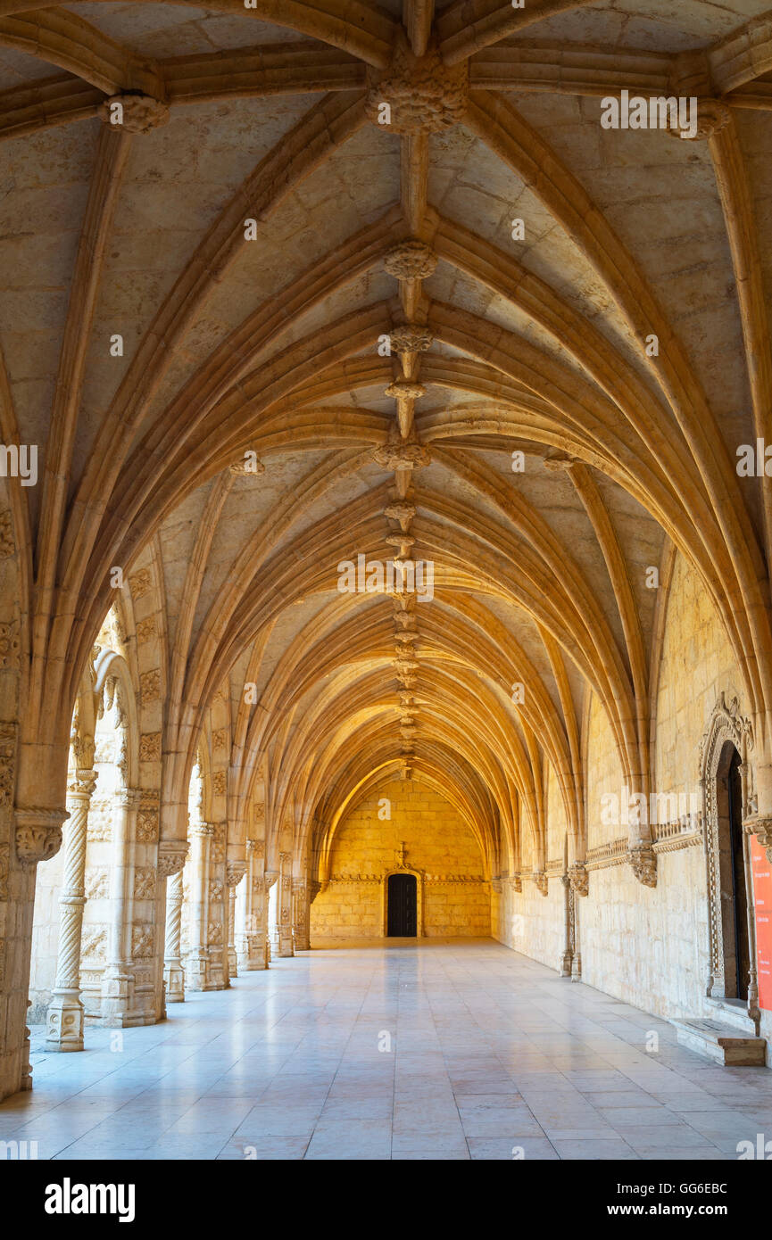Manuelinischen Verzierungen im Kreuzgang des Mosteiro Dos Jeronimos, UNESCO, Belem, Lissabon, Portugal Stockfoto