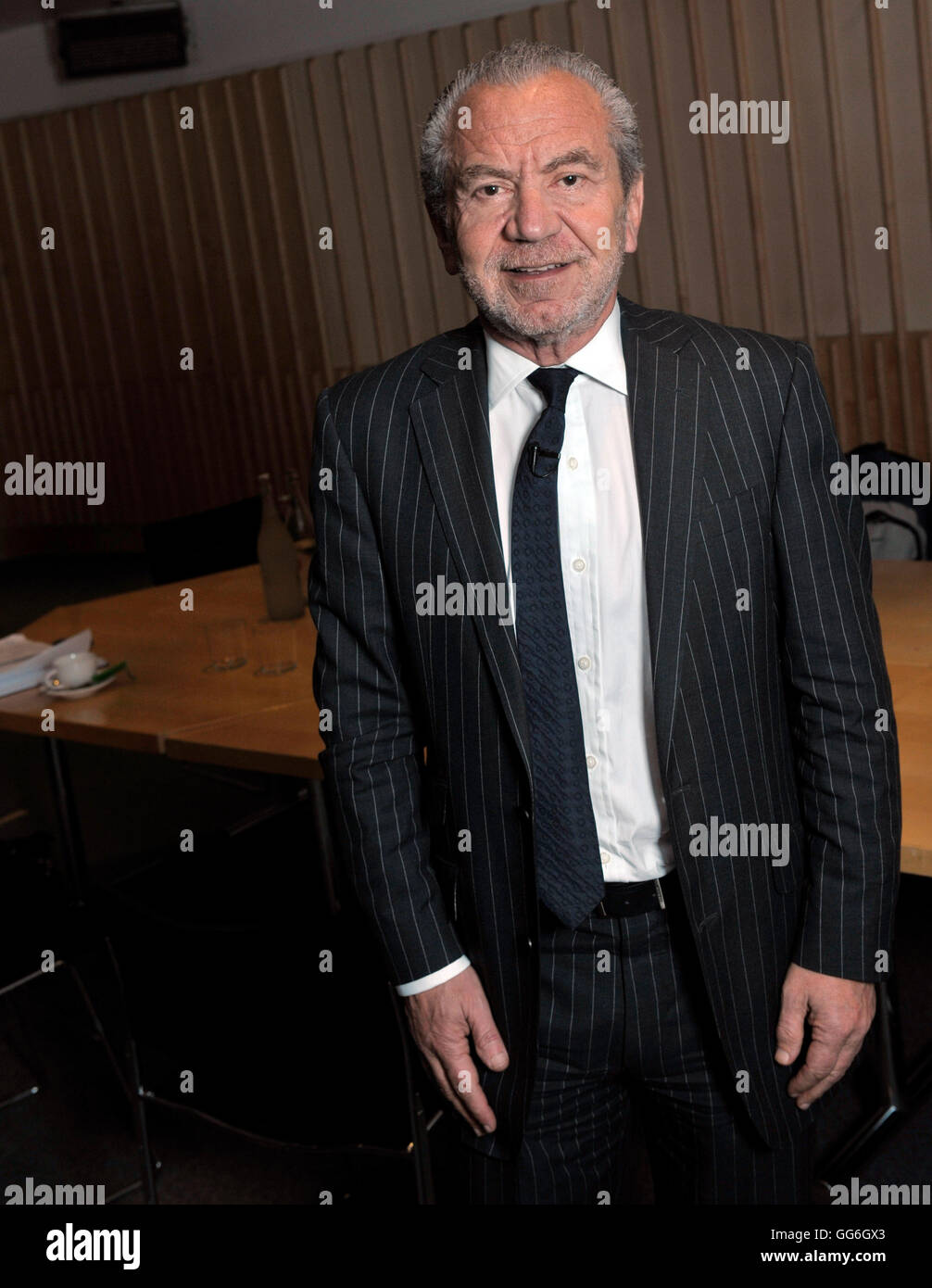 Herr Alan Sugar anlässlich der British Library Stockfoto