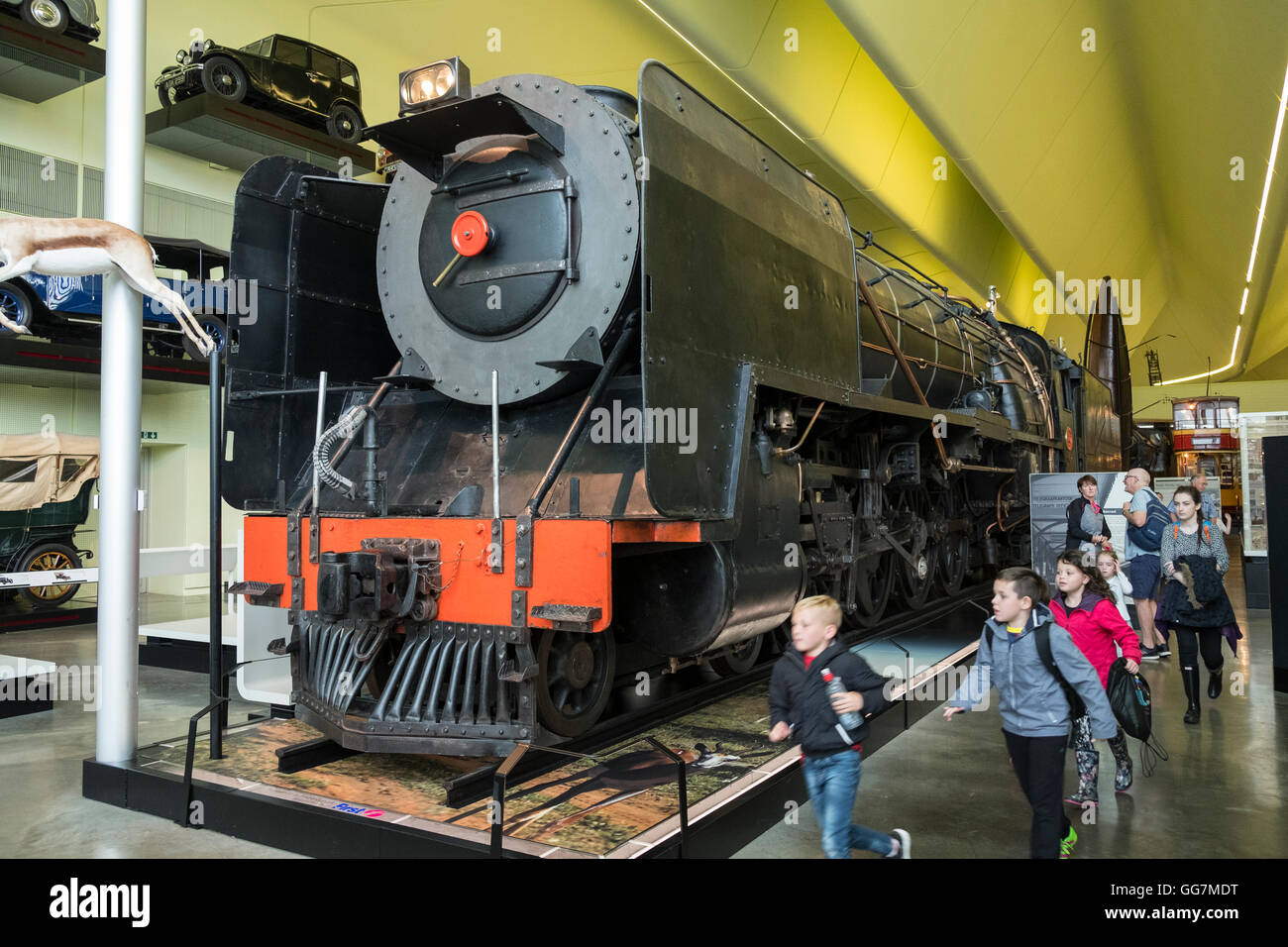 Große Dampflok auf dem Display an der Riverside Museum of Transport in Glasgow, Schottland, Vereinigtes Königreich Stockfoto