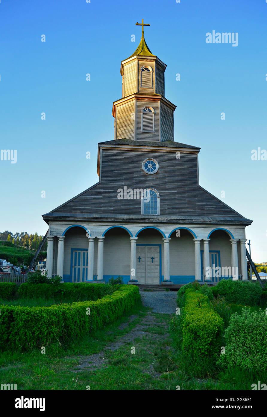 19. Jahrhundert hölzerne Jesuiten Kirche, Nercon, Chiloé Insel, Chile, ein UNESCO-Weltkulturerbe. Stockfoto